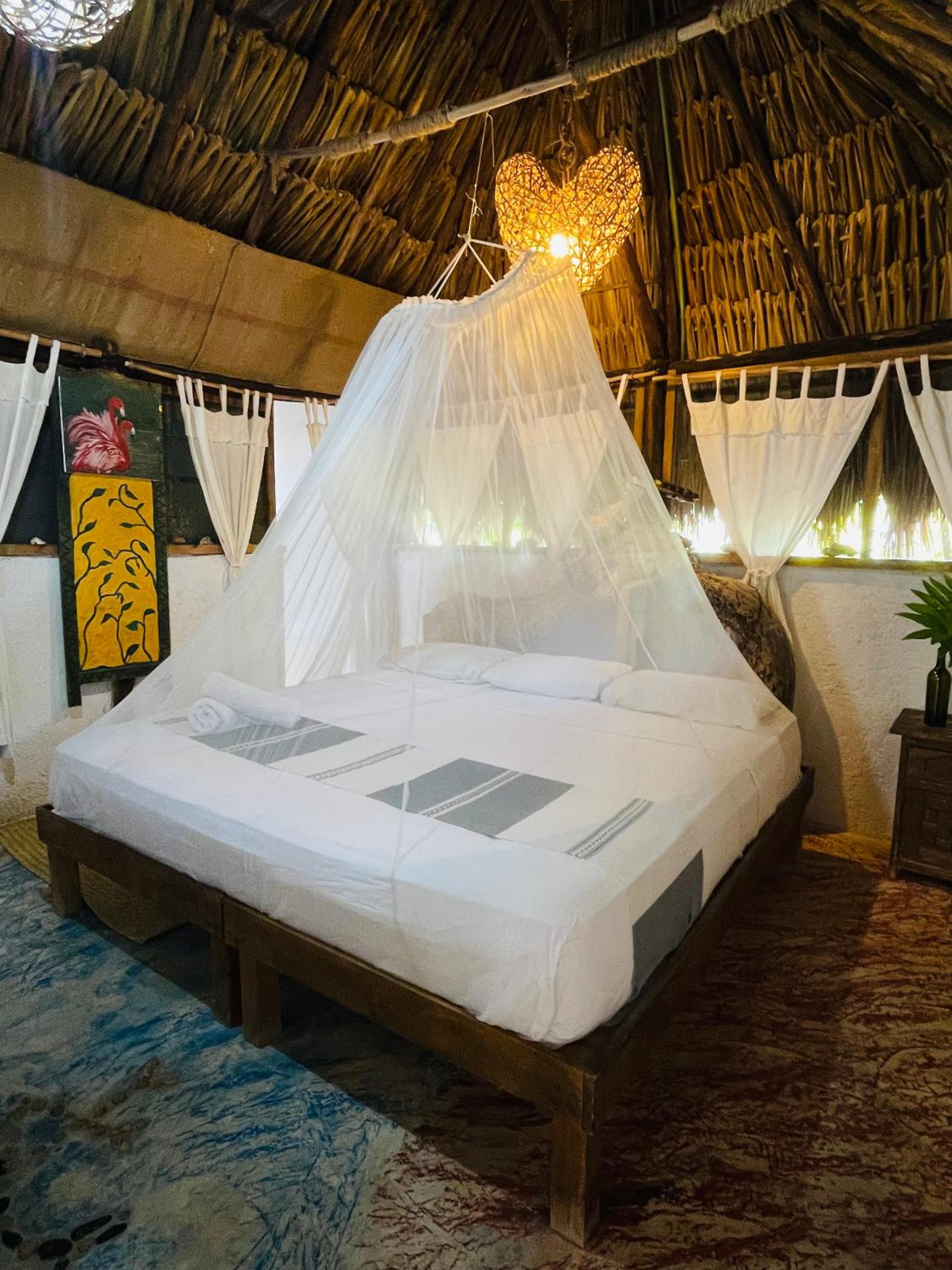  King Bed Bungalow With Interior Private Bathroom  photo 1
