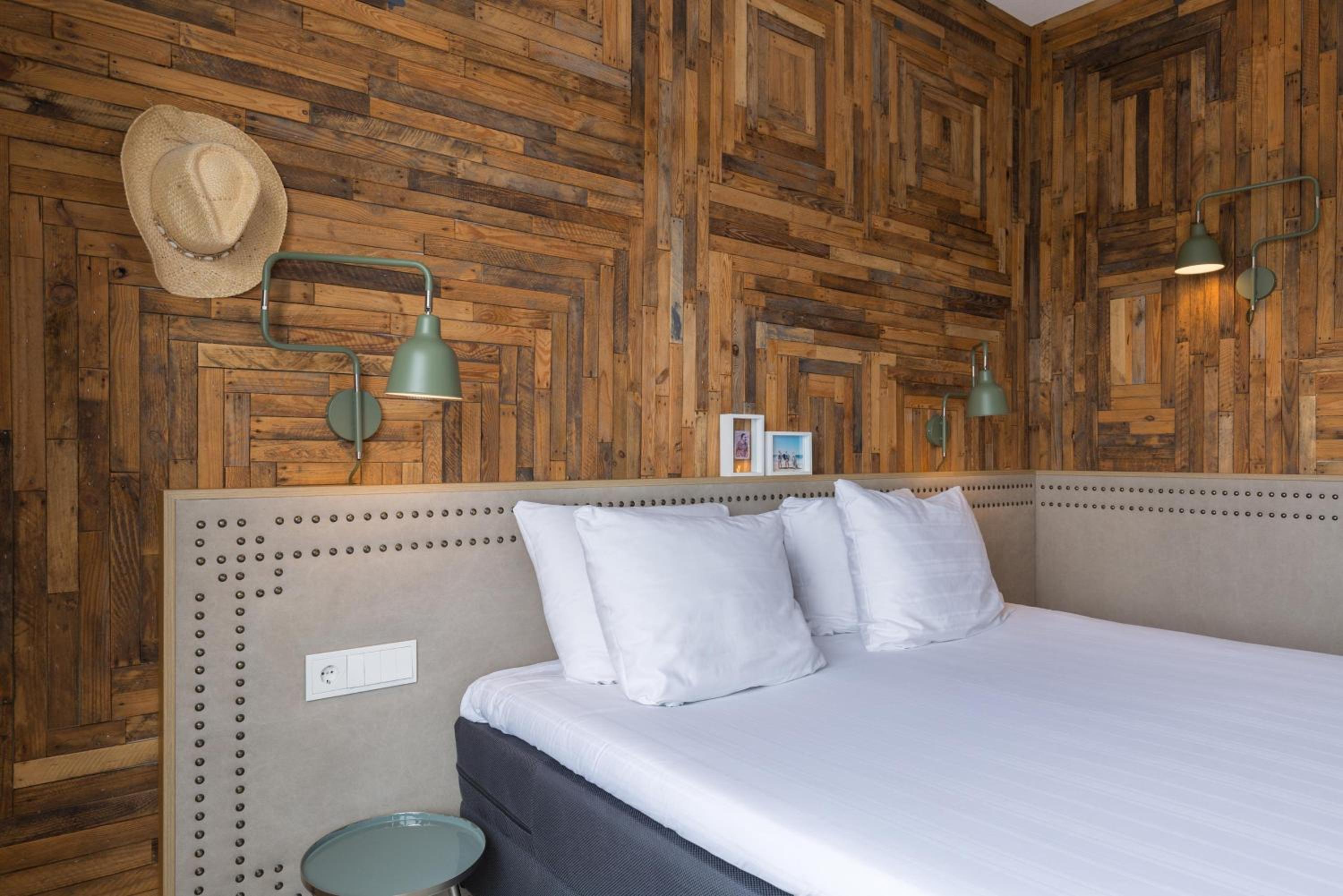 Deluxe Room 1 Double Bed