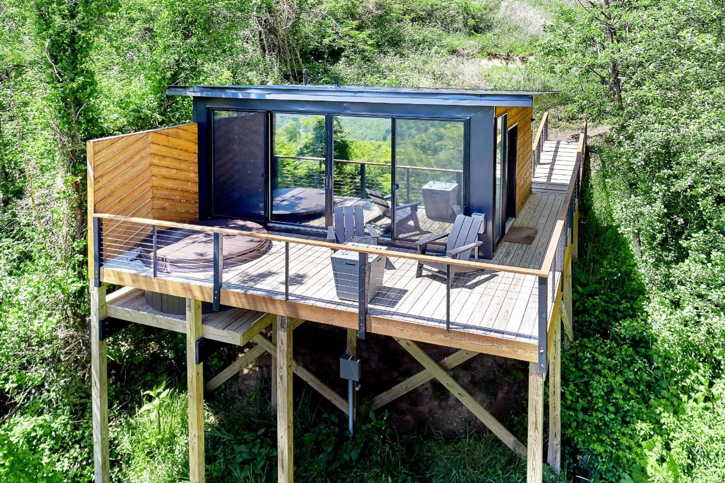 One-Bedroom House - Photo 11