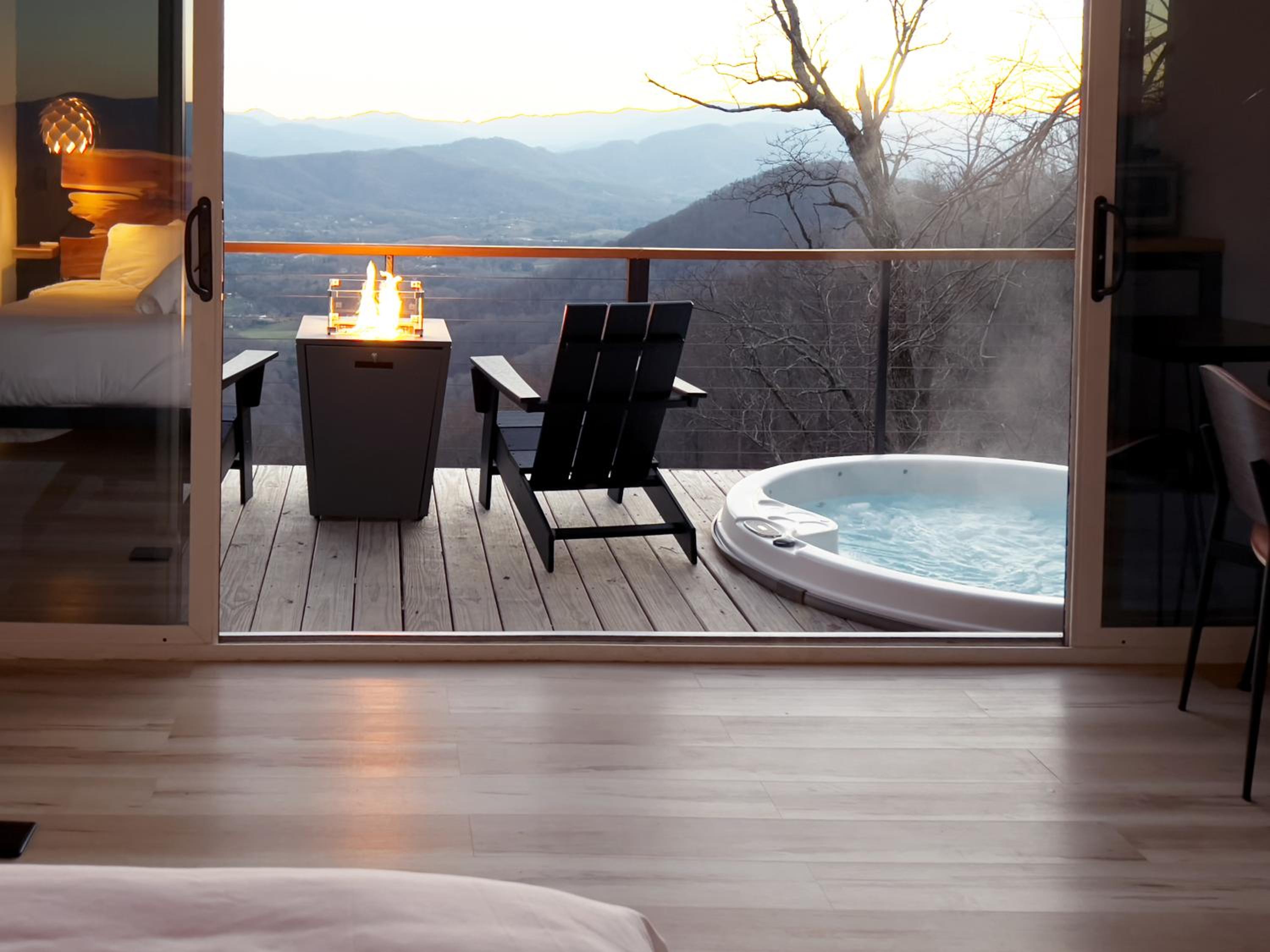 One-Bedroom House - Photo 15