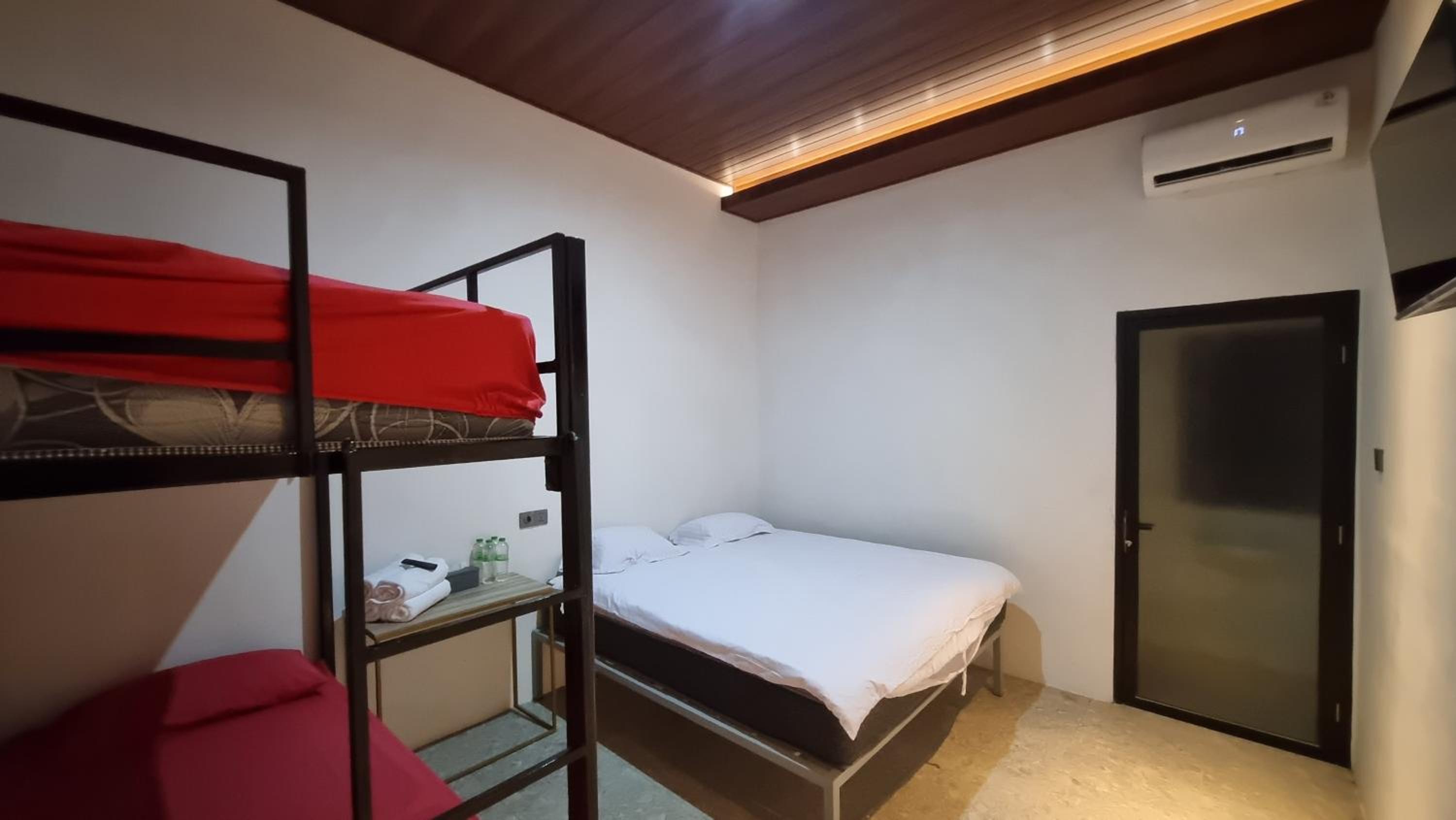 Luxury Quadruple Room - Photo 3
