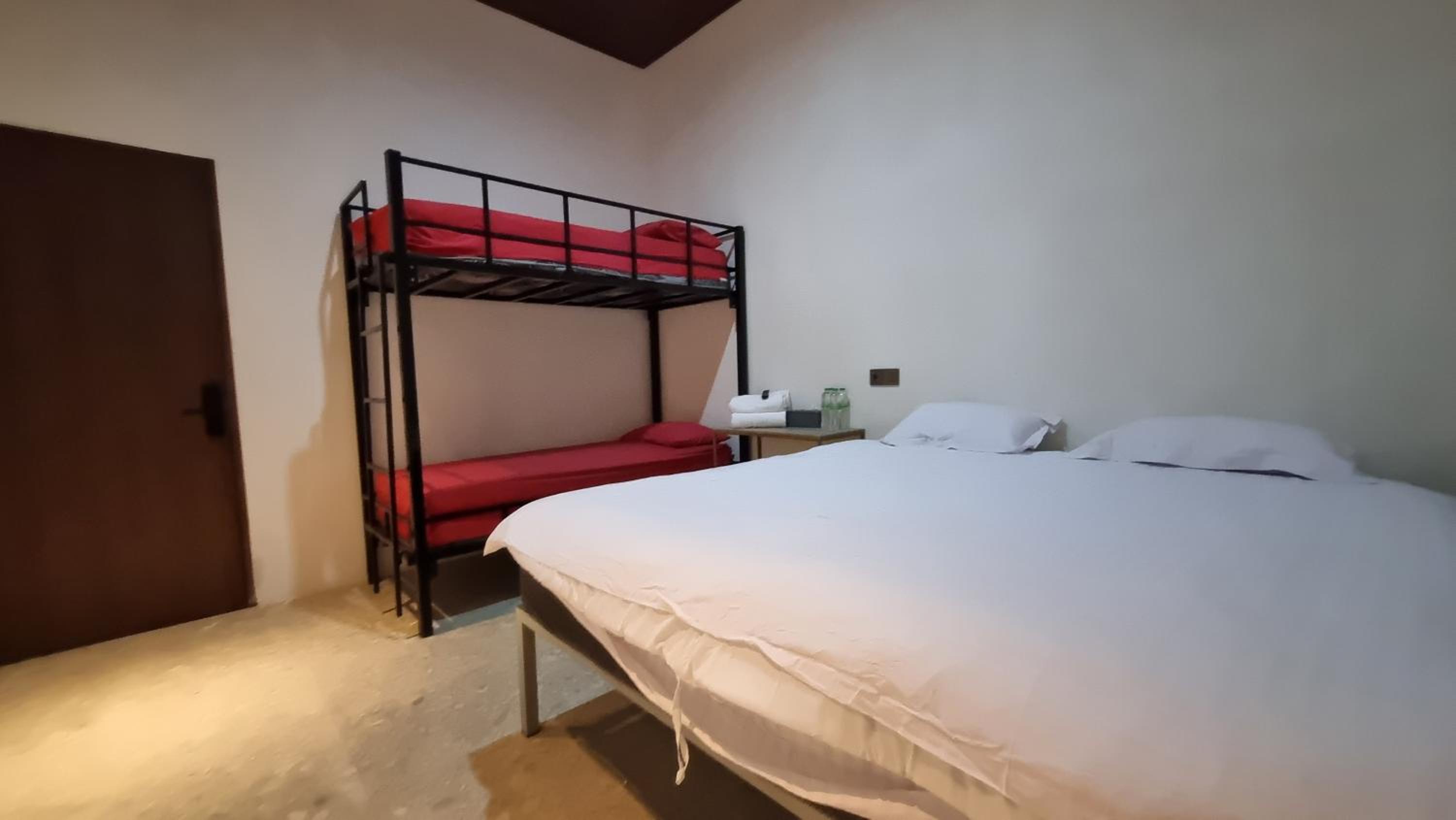 Luxury Quadruple Room - Photo 2