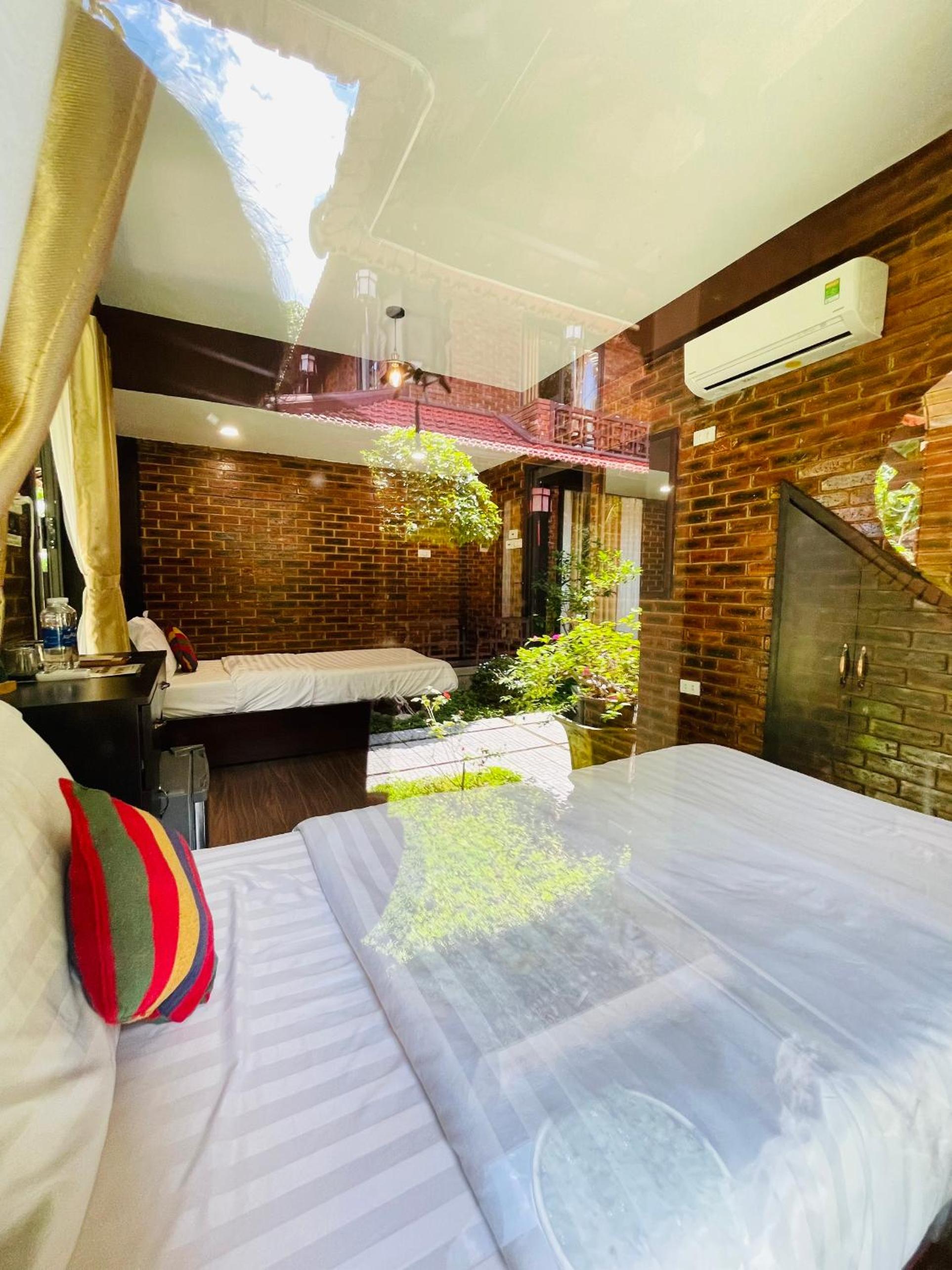 Standard Twin Room with Garden View