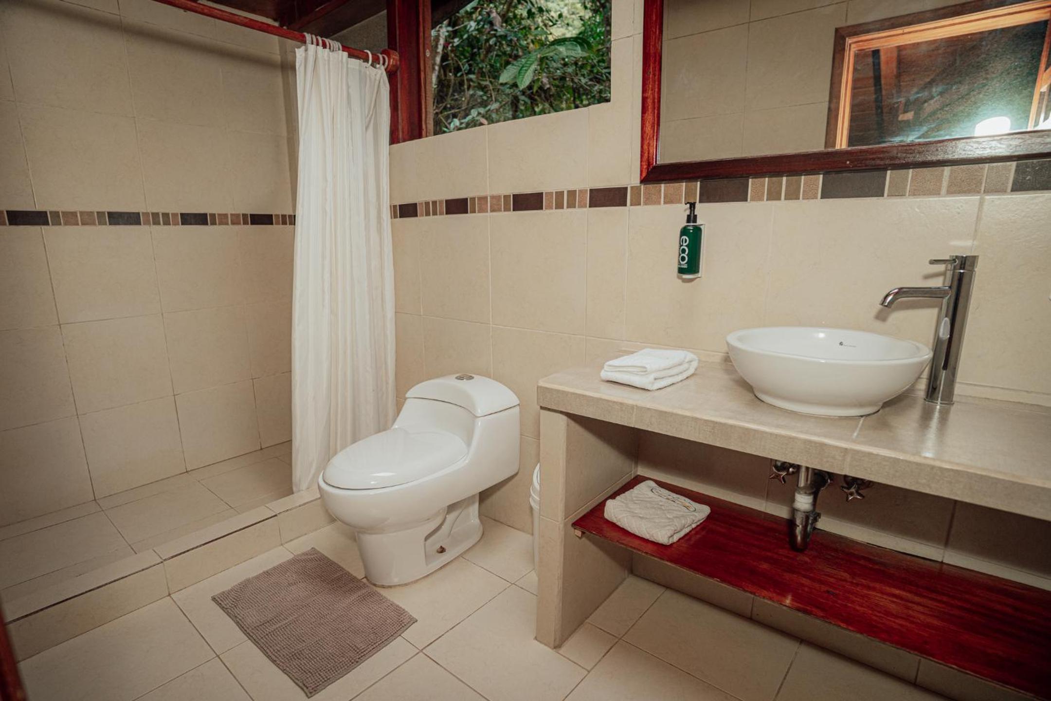 Double Room with Private Bathroom photo 1