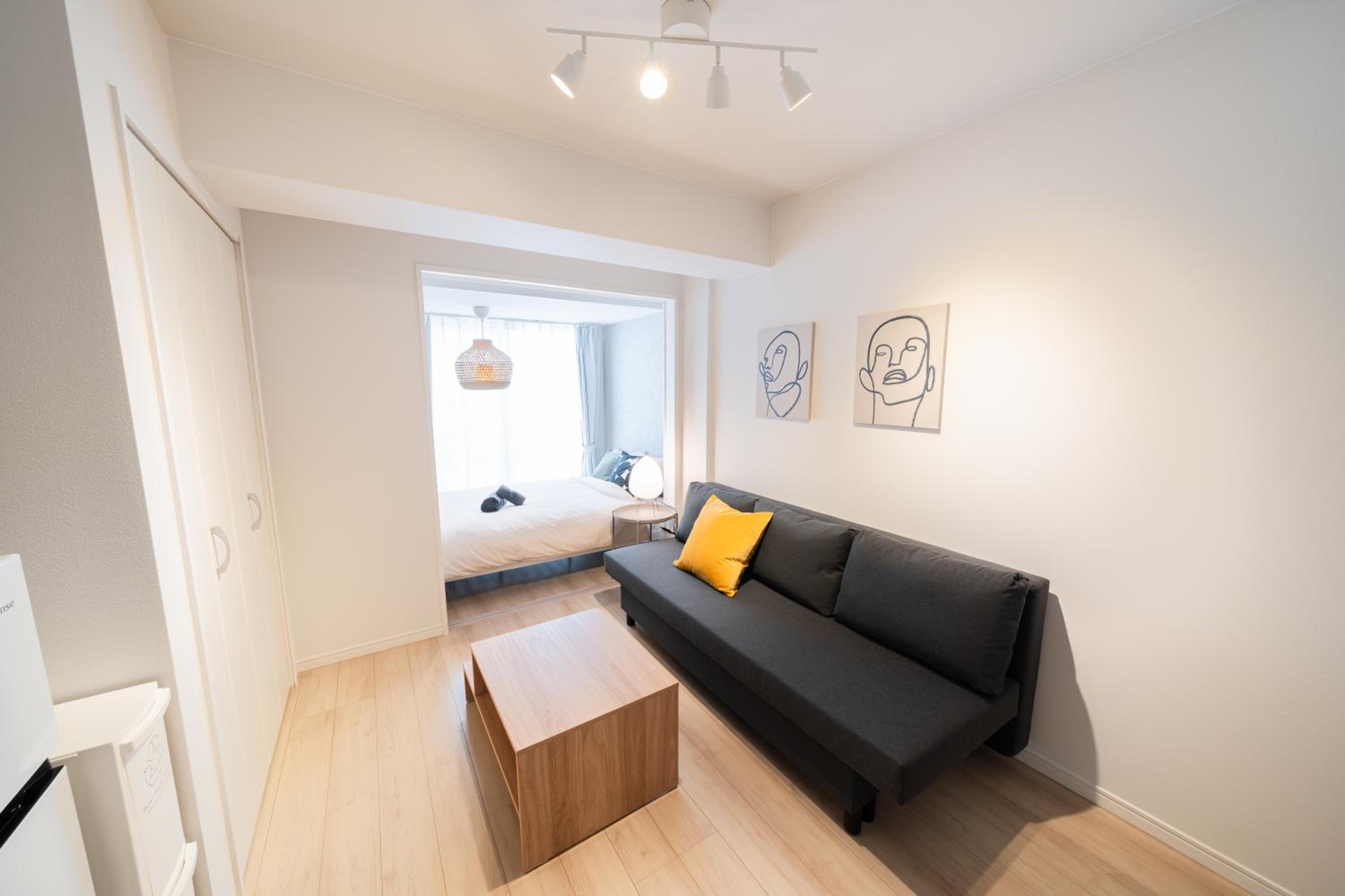 One-Bedroom Apartment photo 3