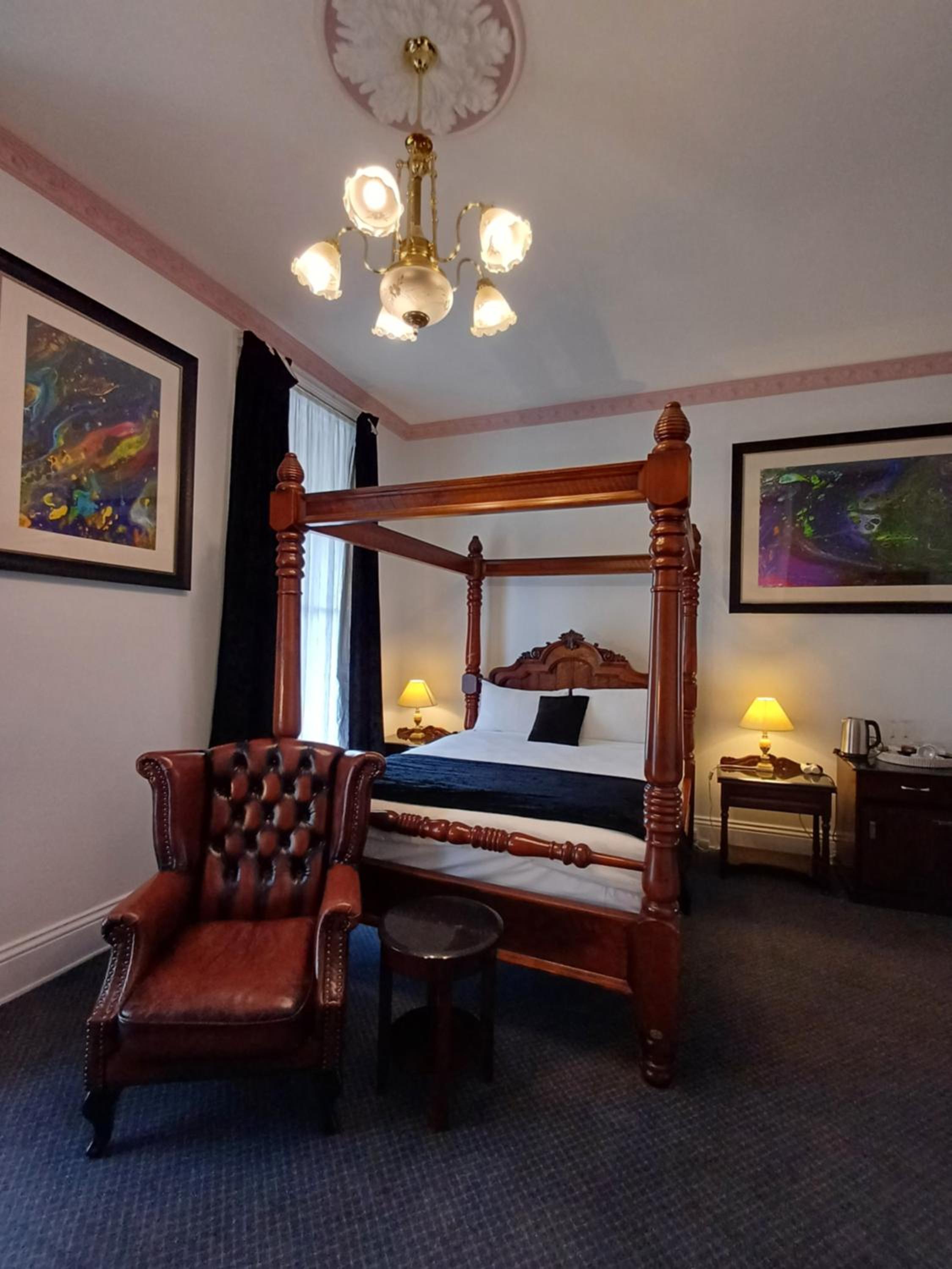 Premium Queen Room - Photo 2