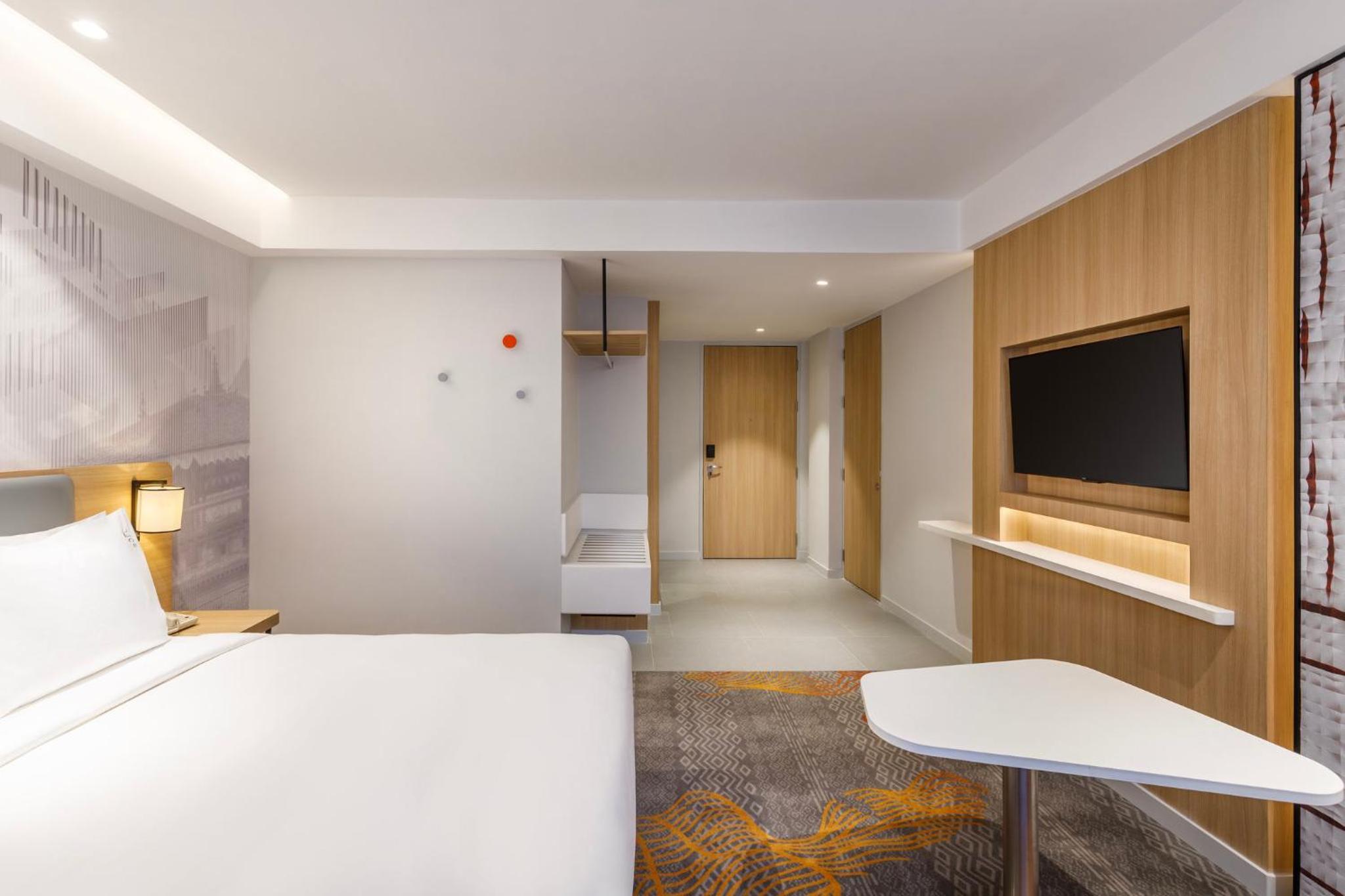 Standard Queen Room - Accessible - Photo 3
