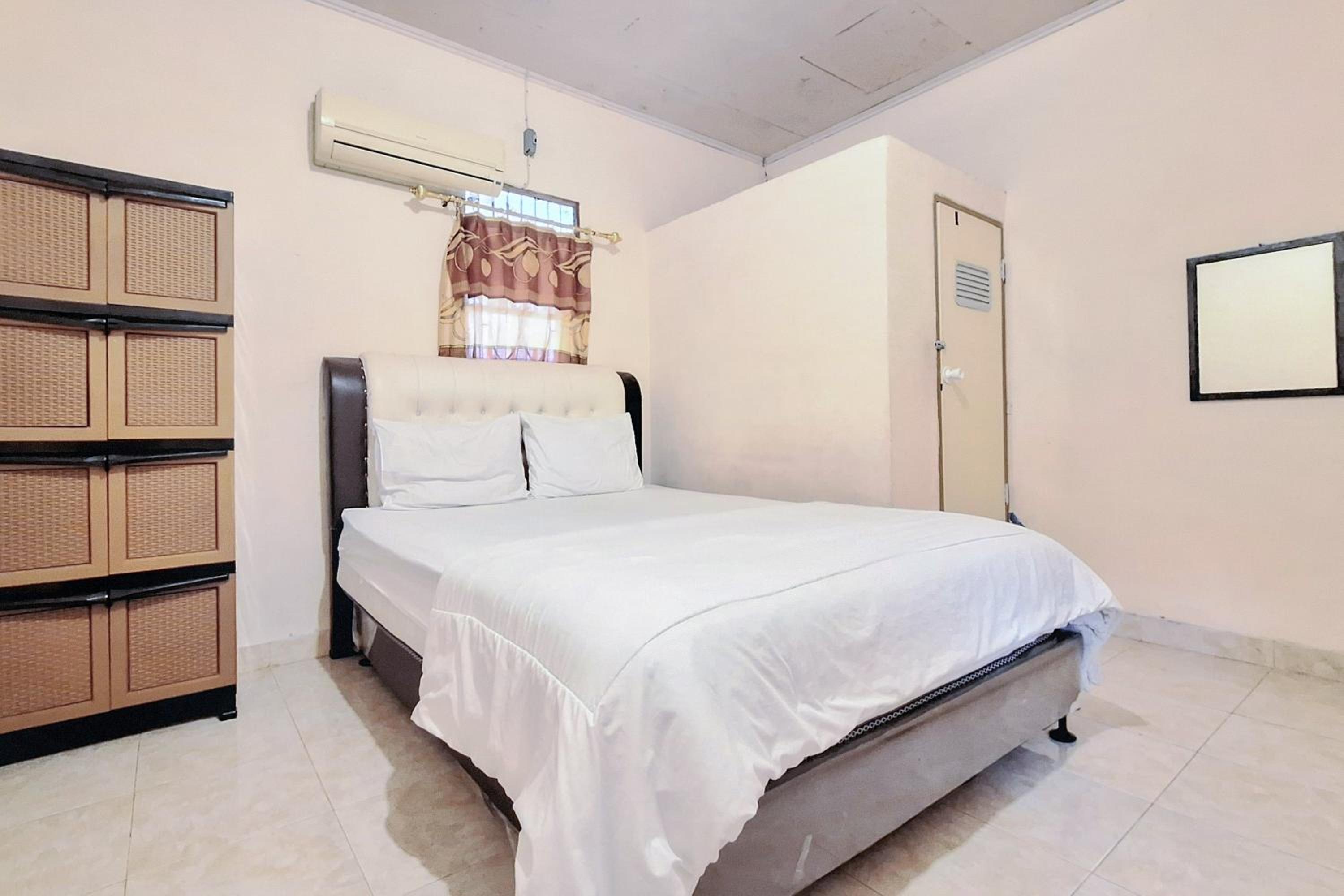 Standard Double Room - Photo 2