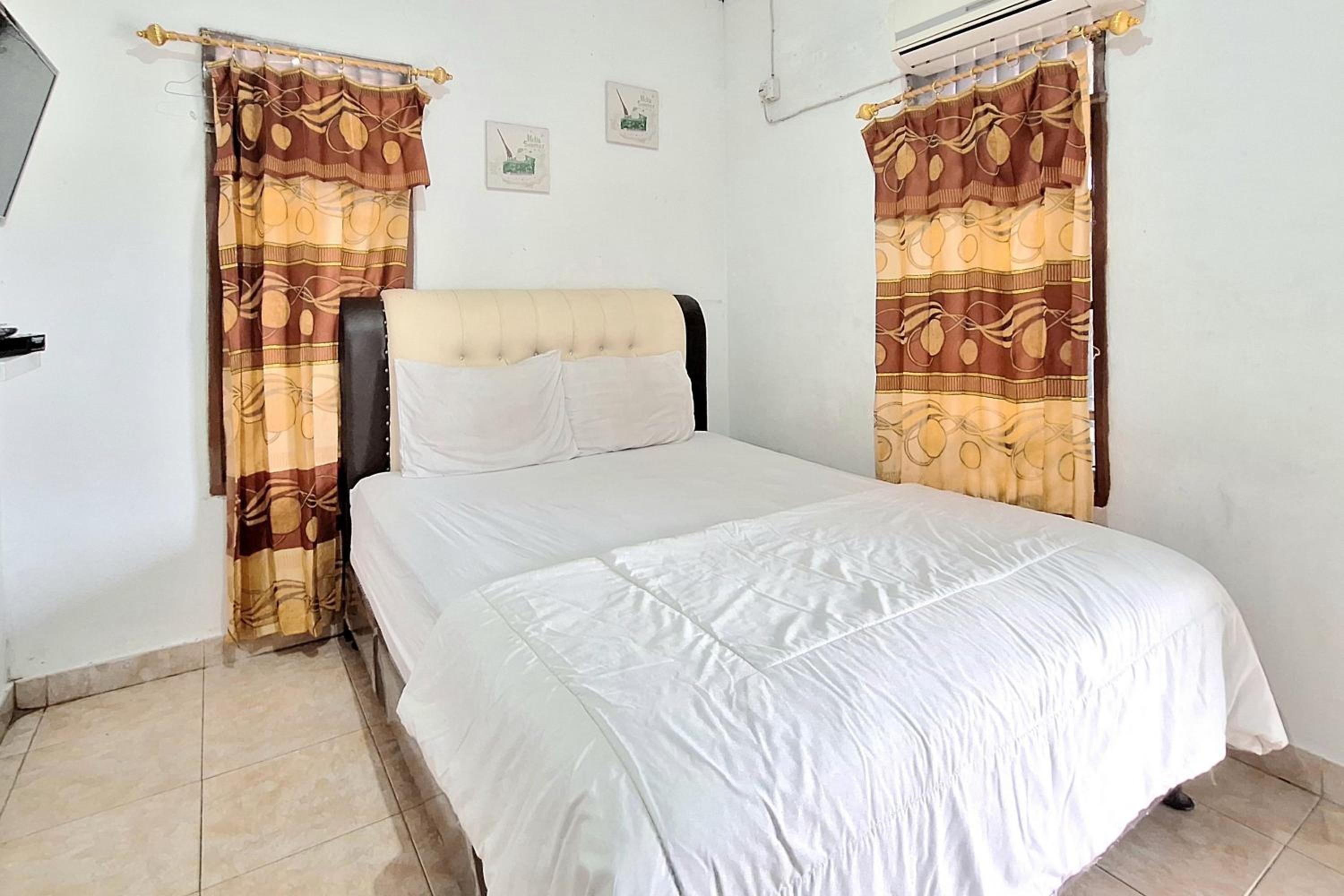 Standard Double Room - Photo 8