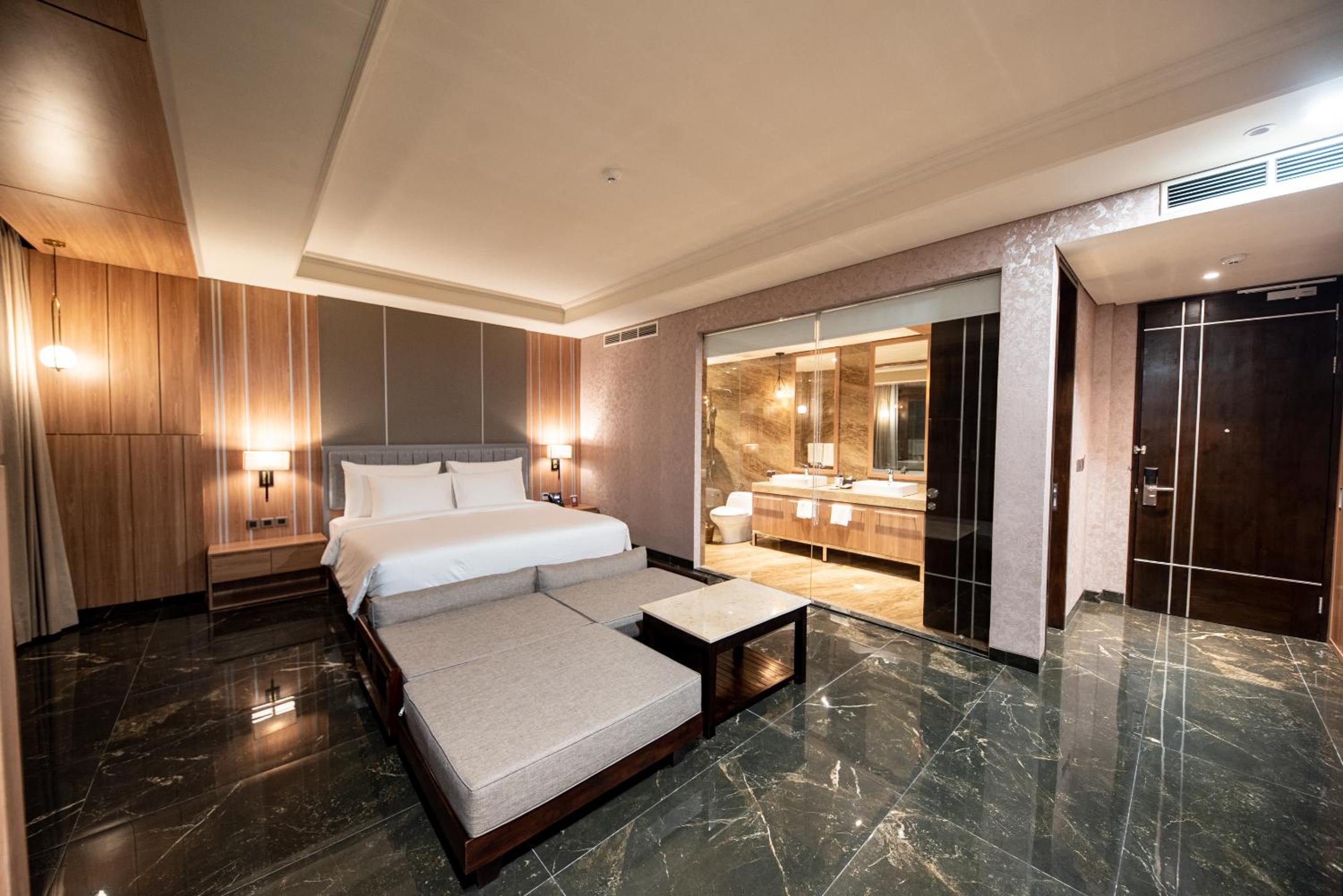 Presidential Suite photo 2