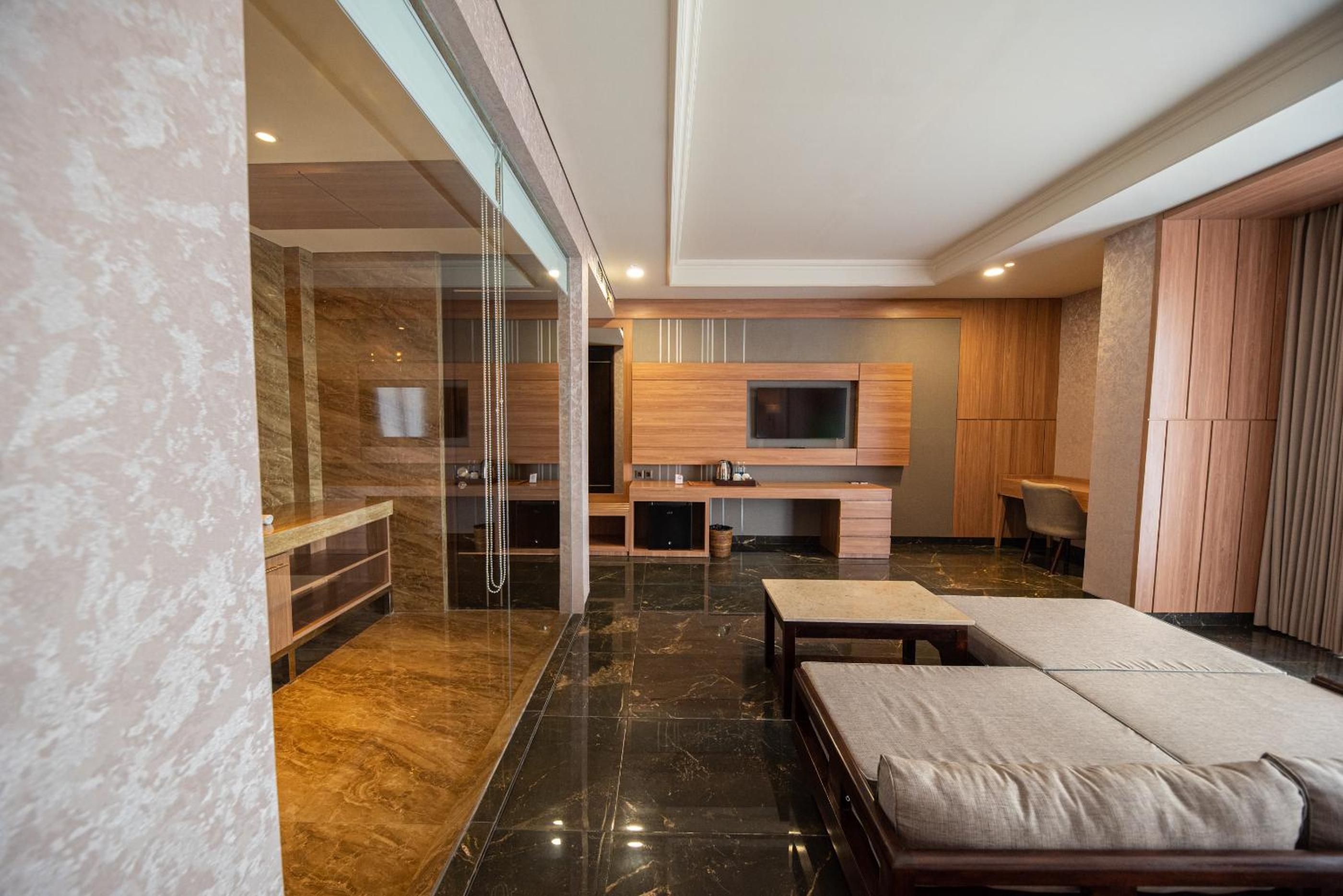 Presidential Suite photo 3