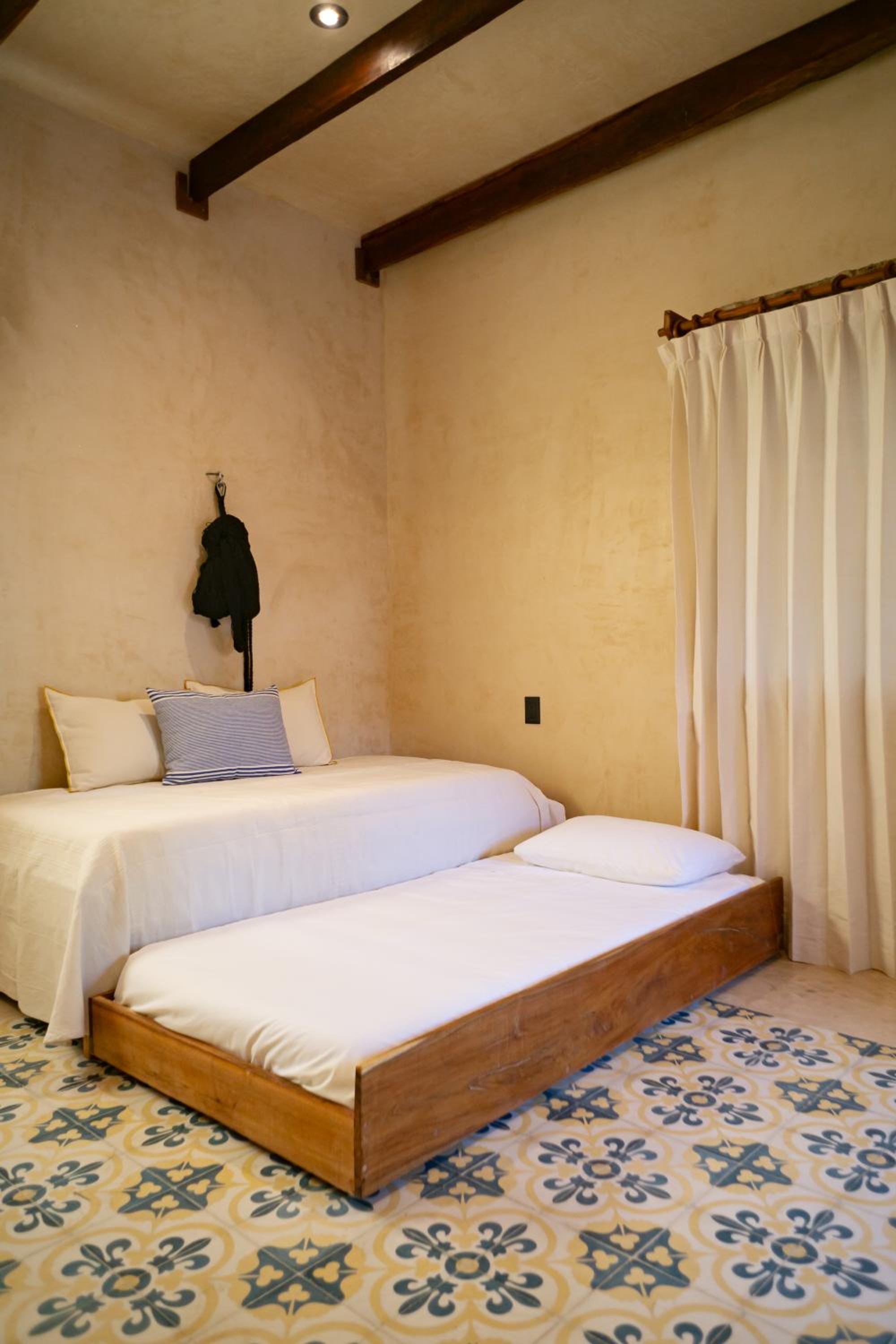 Deluxe Family Room - Photo 10