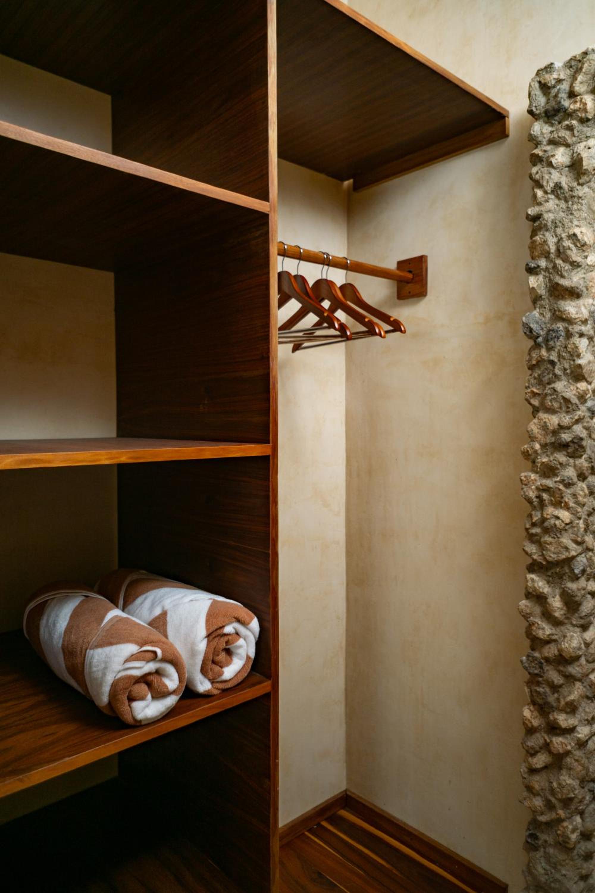 King Room - Photo 6