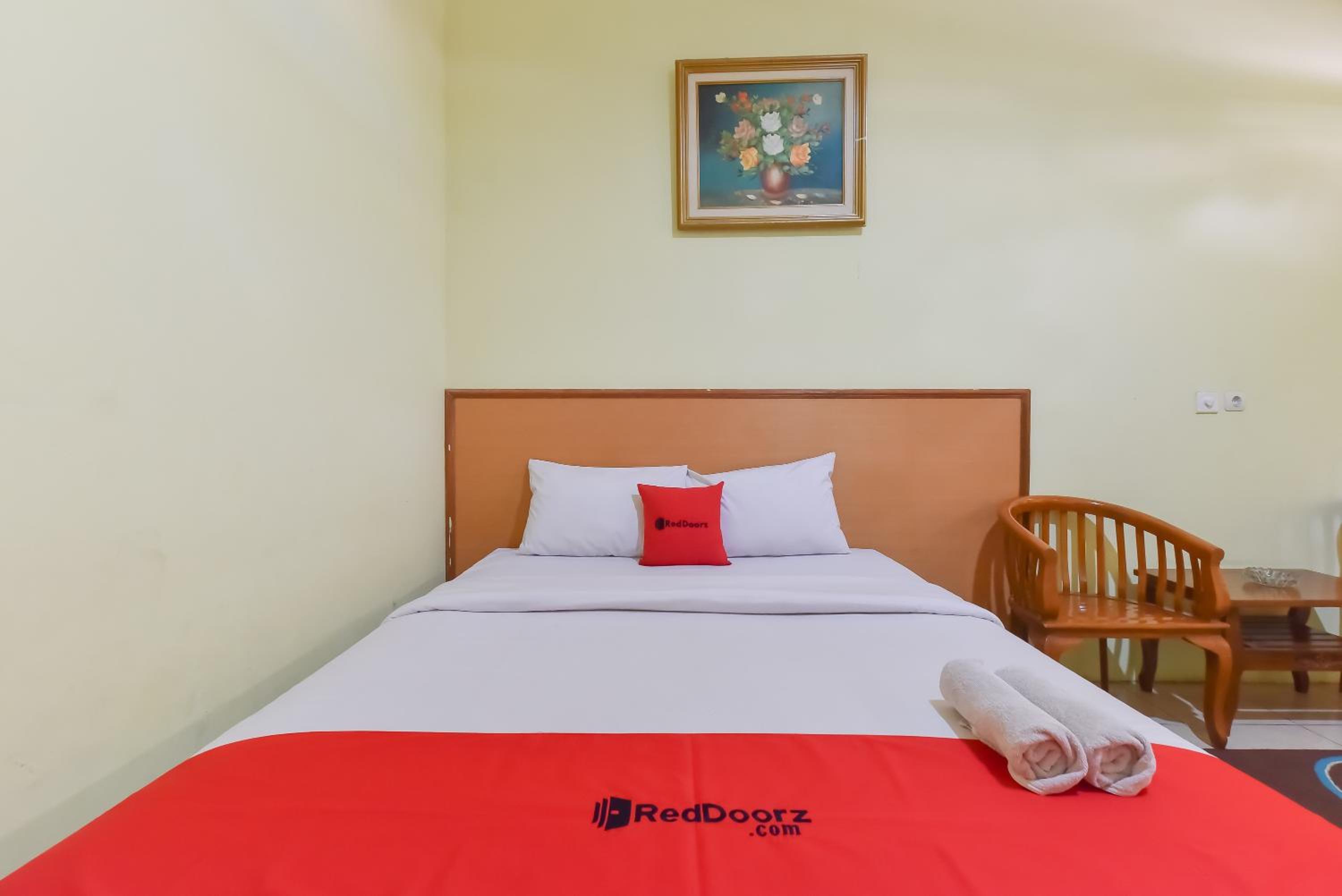 Deluxe Double Room - Photo 11
