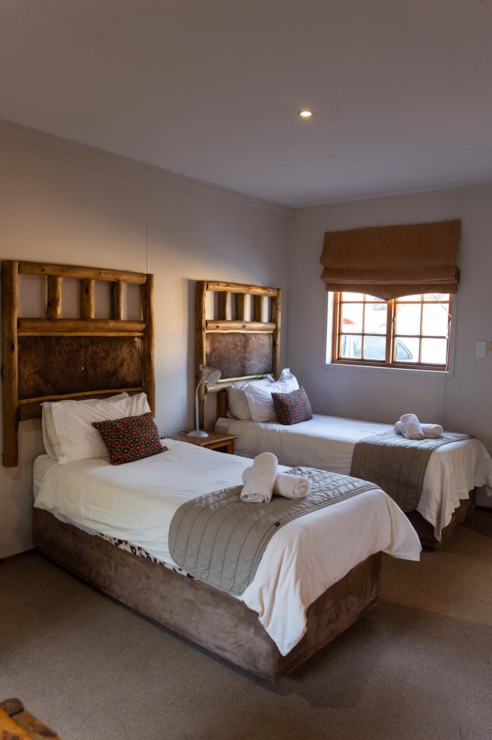 Family Room - Photo 2