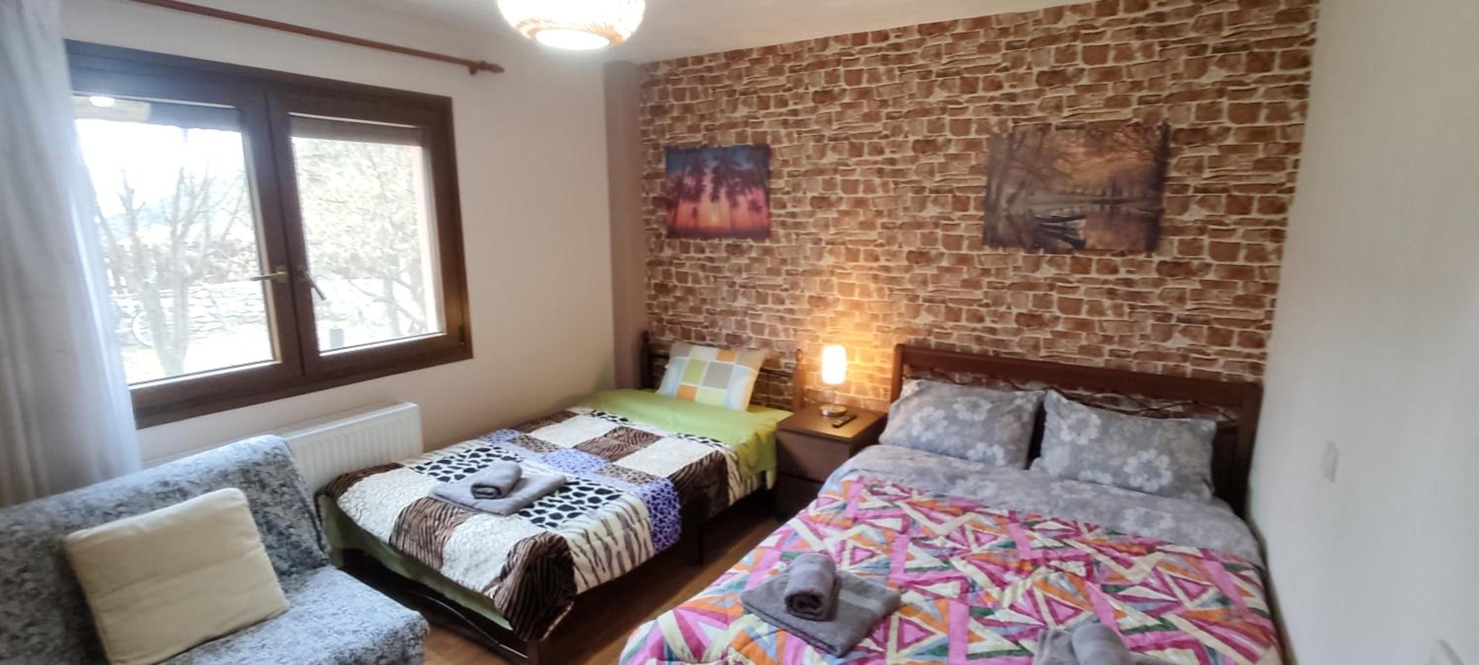 One-Bedroom Apartment - Photo 6