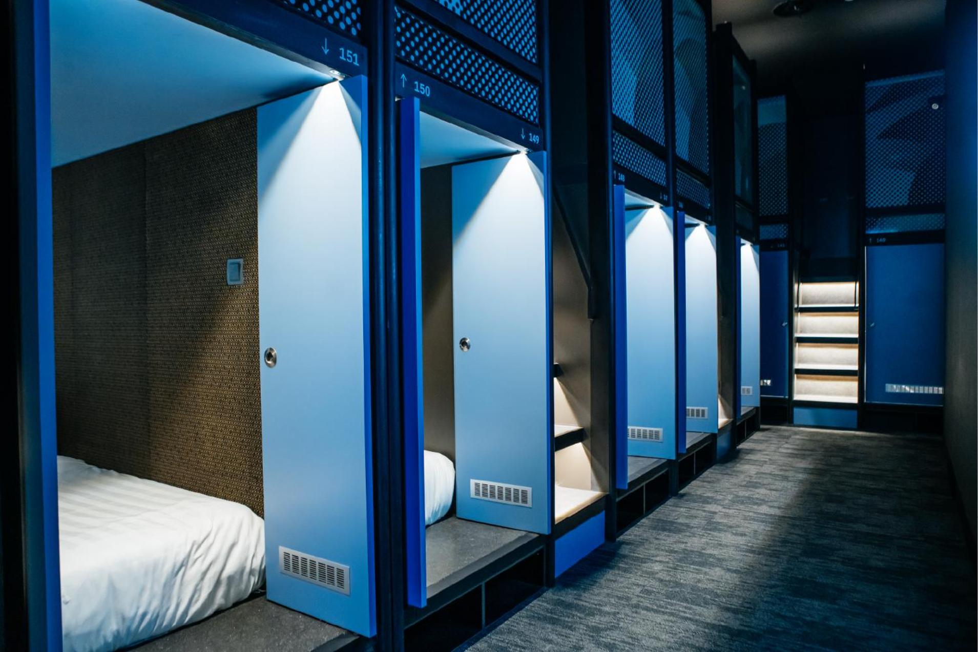Capsule Mixed (Check-In between 0800 - 1900 (12 hours stay) - Photo 6
