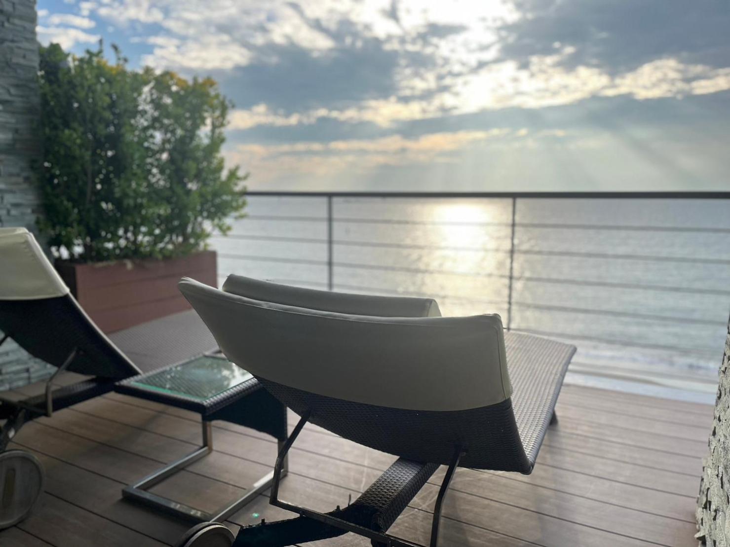 Superior Twin Room with Ocean View - Photo 17