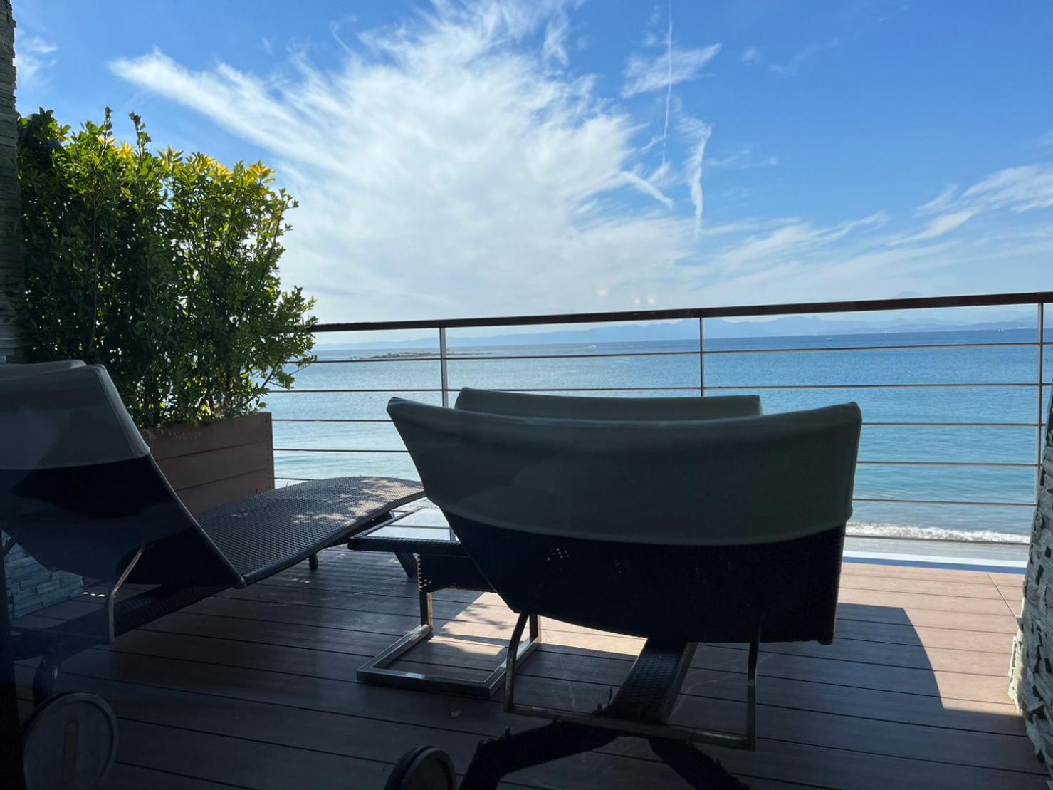 Superior Twin Room with Ocean View - Photo 16