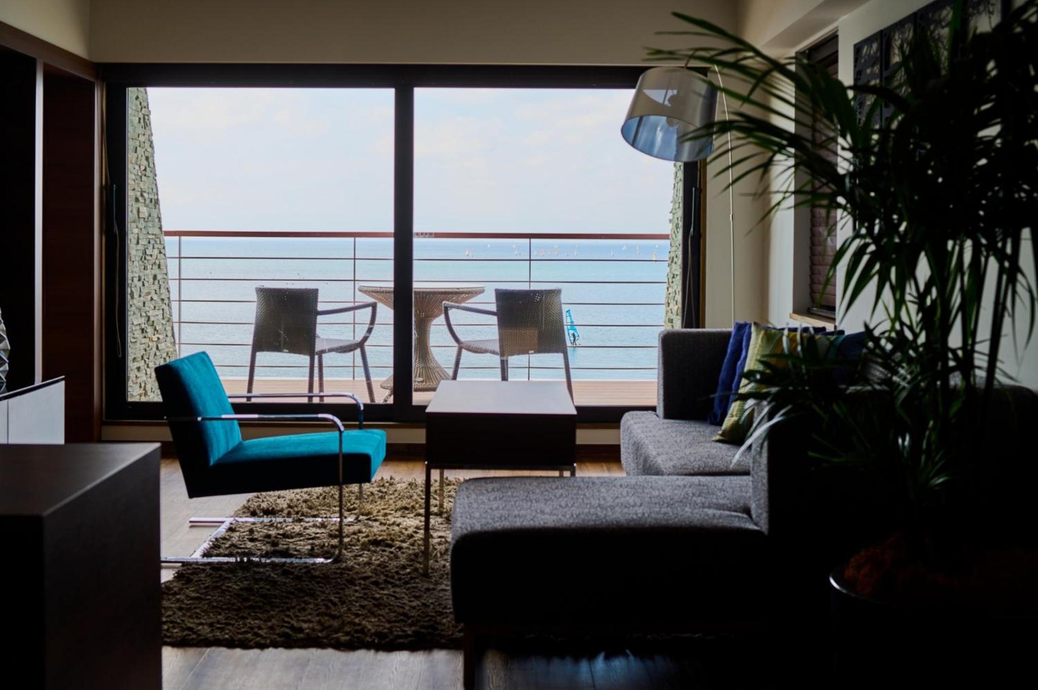 Superior Twin Room with Ocean View - Photo 35
