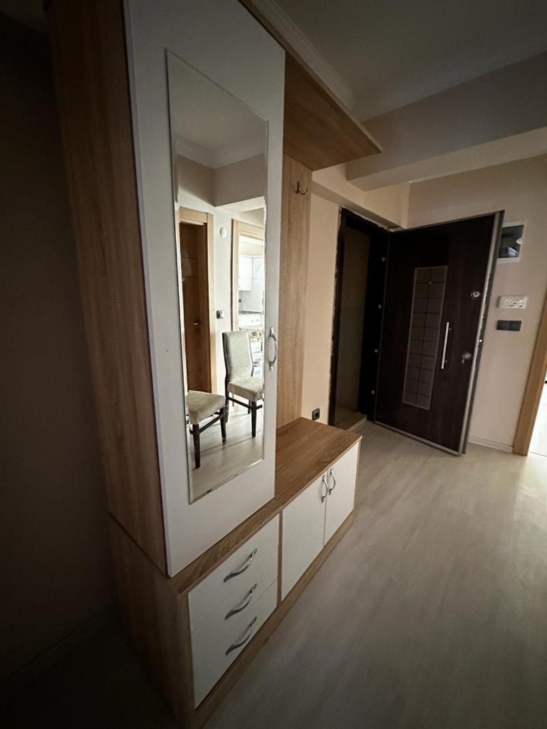 Three-Bedroom Apartment photo 1