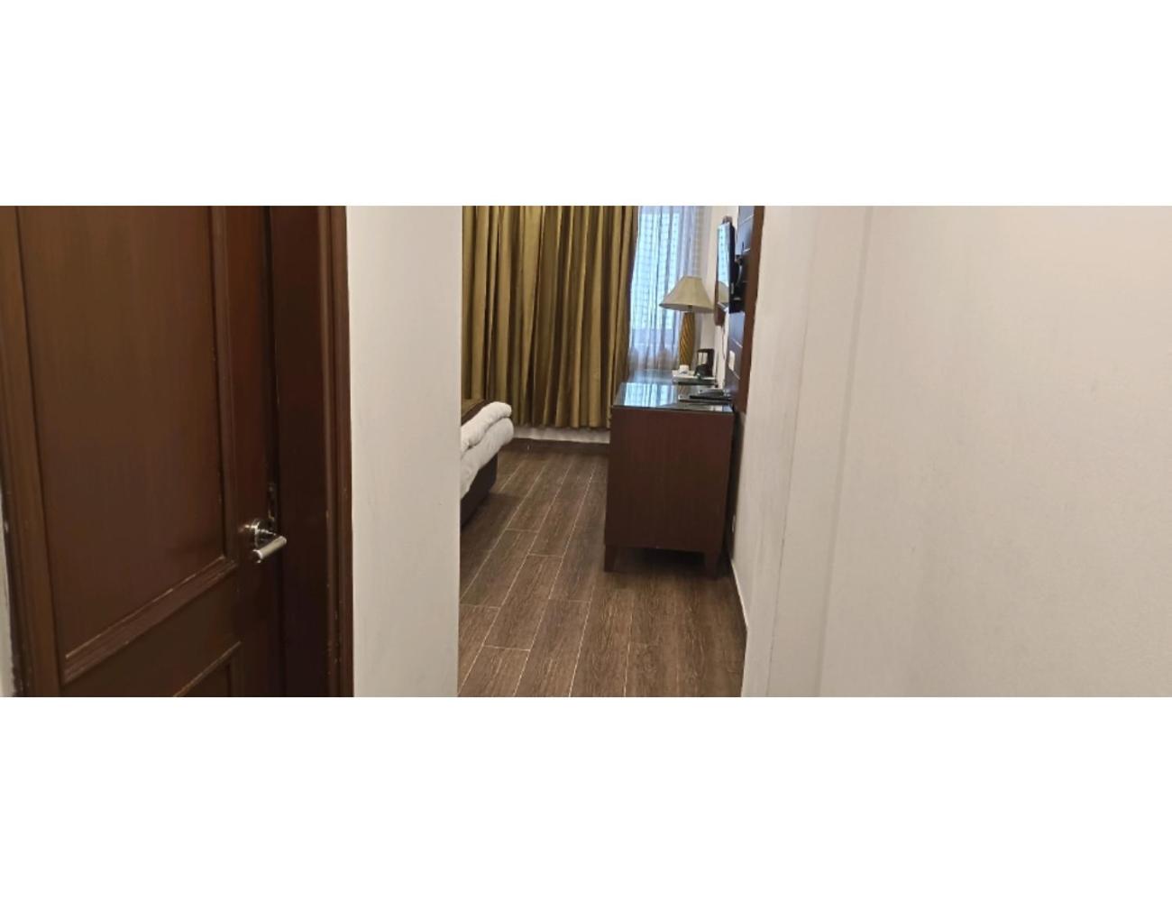 Deluxe Room - Photo 7
