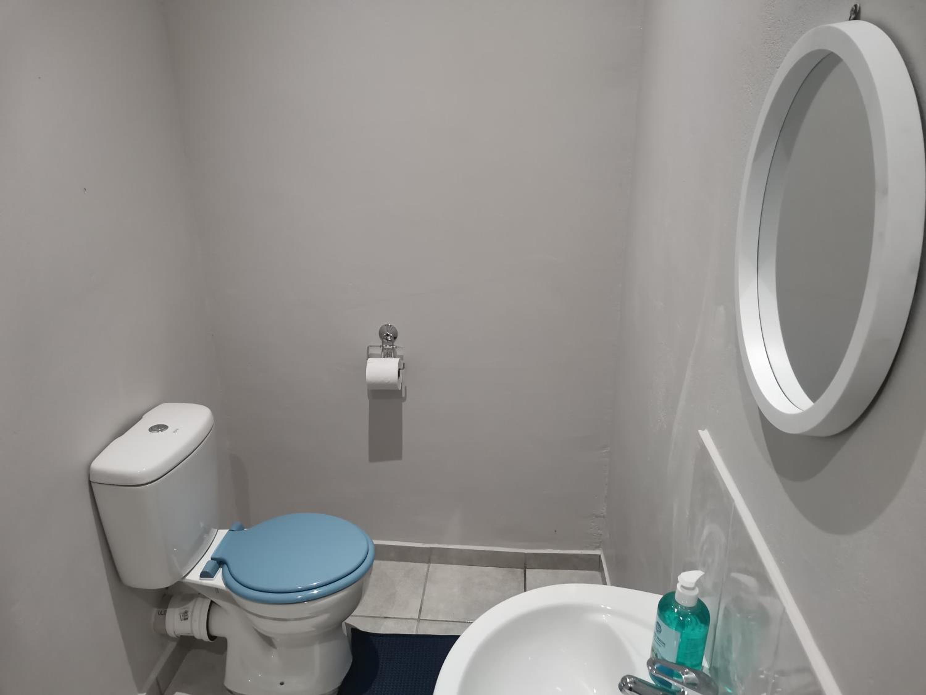 Twin Room with Shower photo 3
