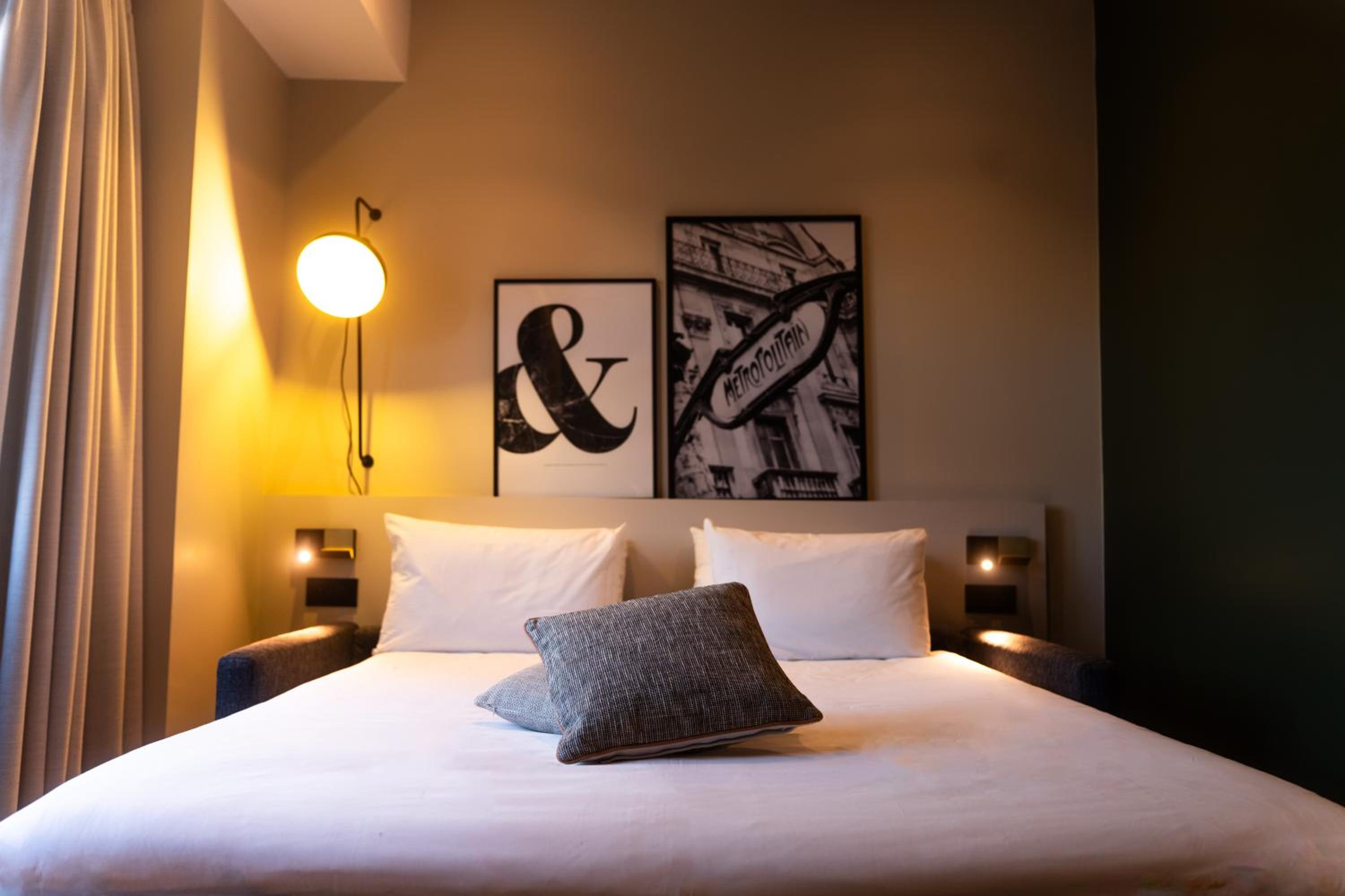 Superior Apartment with One Double Bed and Sofa
