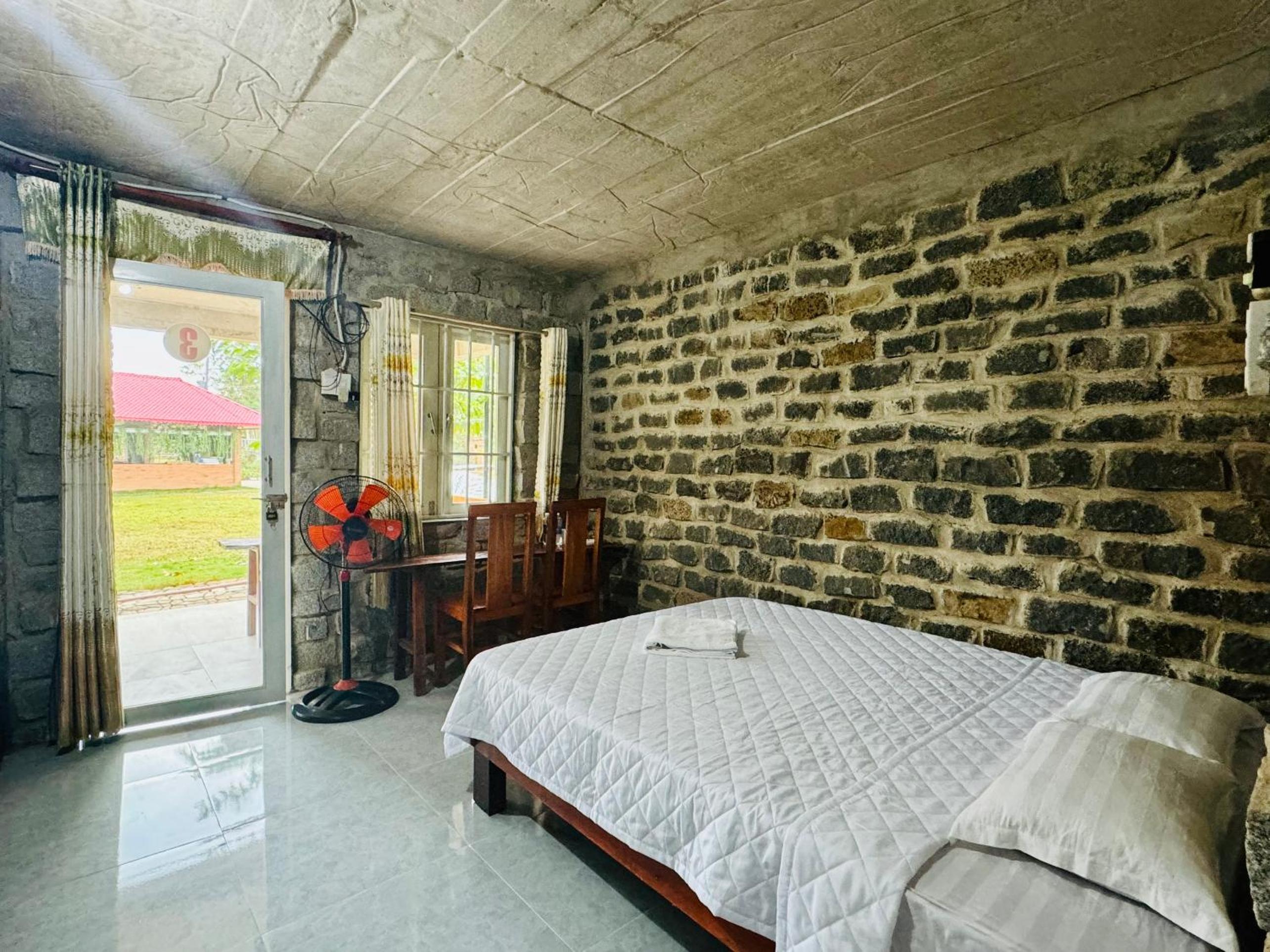 Superior Bungalow photo 3