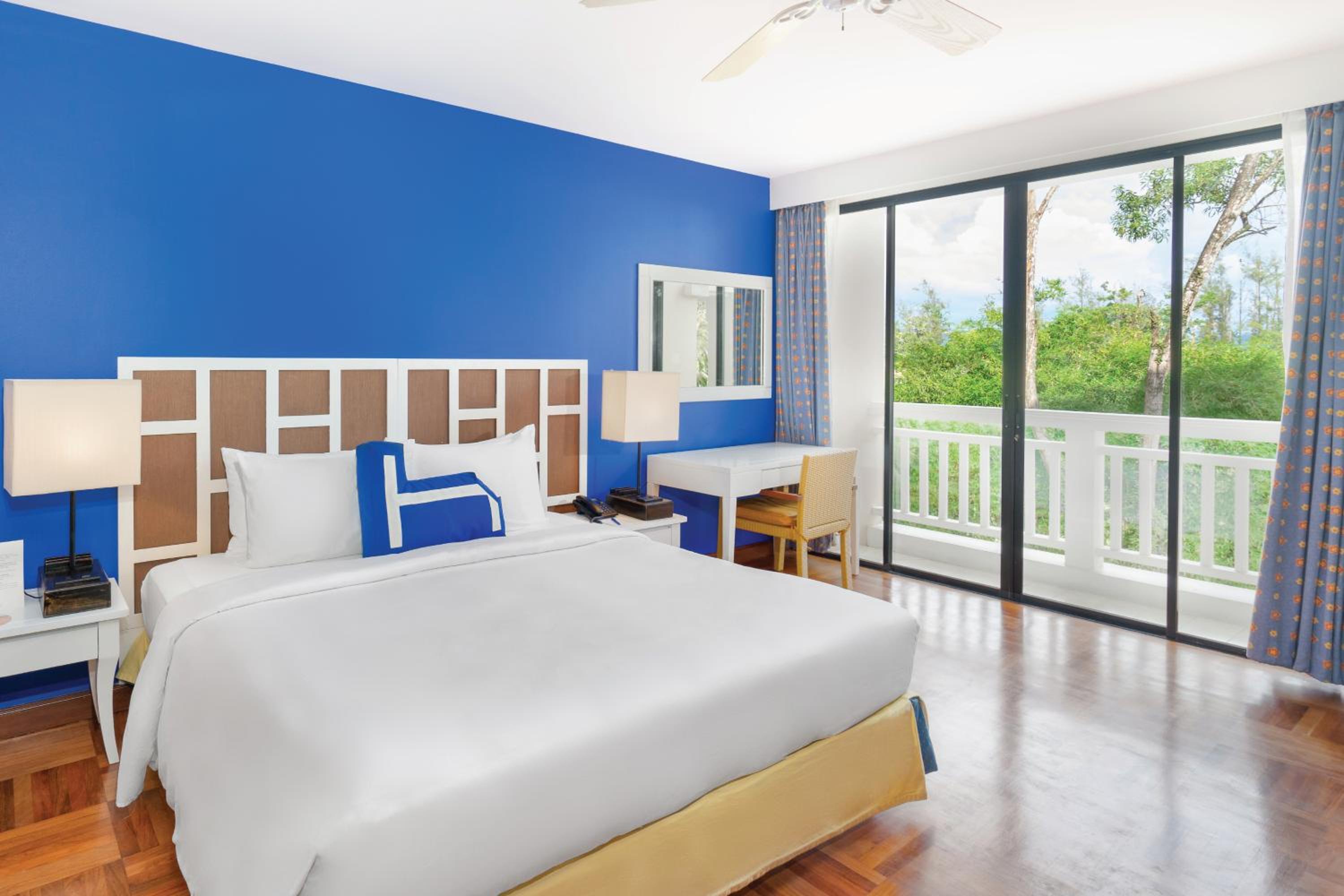 Premier Golf View Suite King (Size 78 sqm.) - Photo 1