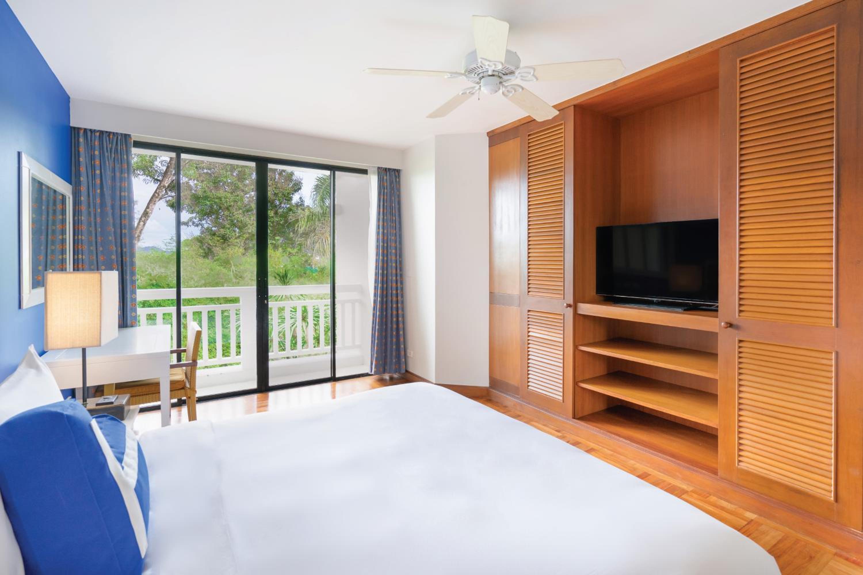 Premier Golf View Suite King (Size 78 sqm.) - Photo 2