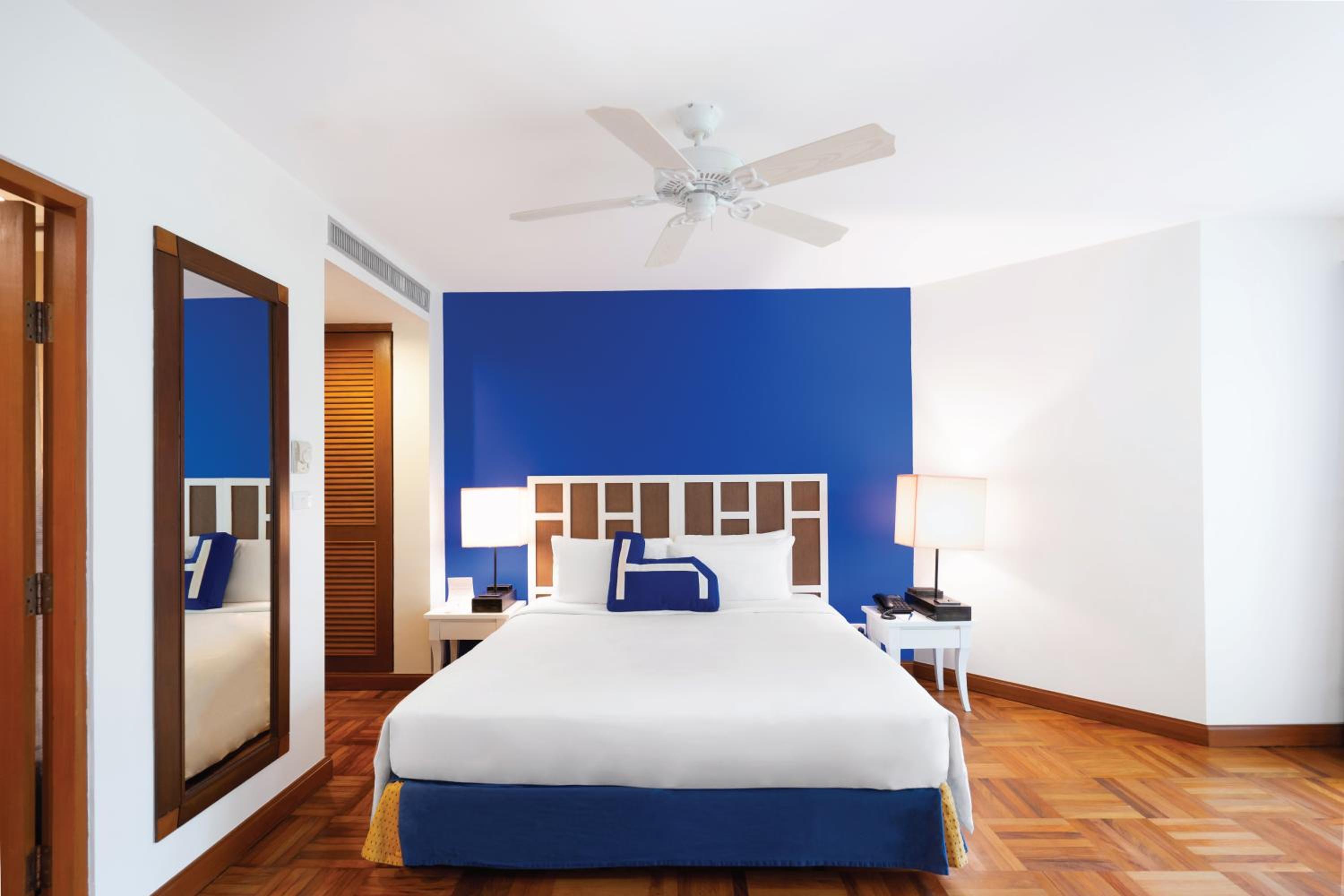 Premier Golf View Junior Suite (Size 65 sqm.) - Photo 1