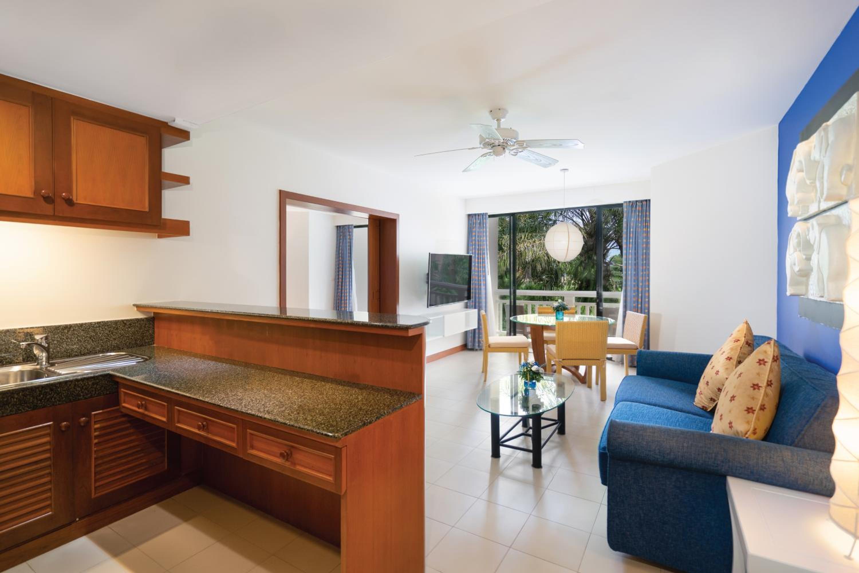 Premier Golf View Junior Suite (Size 65 sqm.) - Photo 5