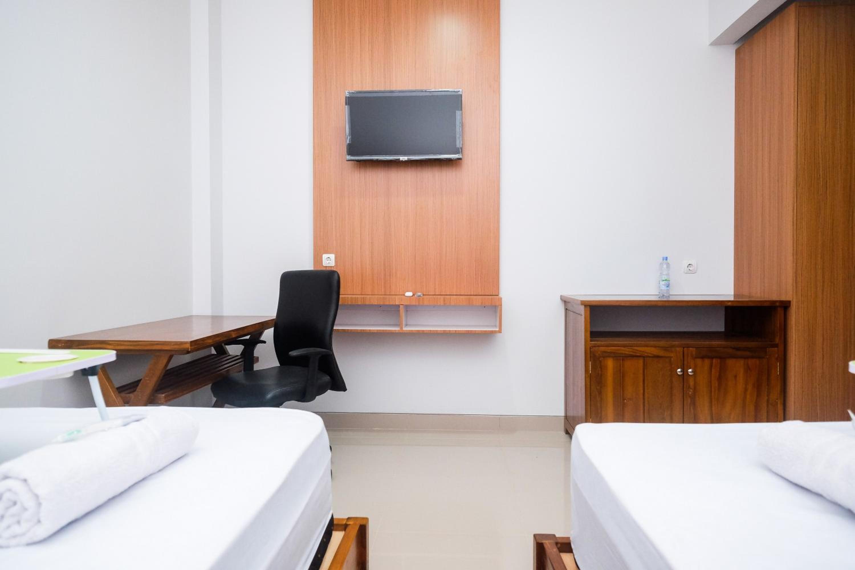 Deluxe Twin Room - Photo 2