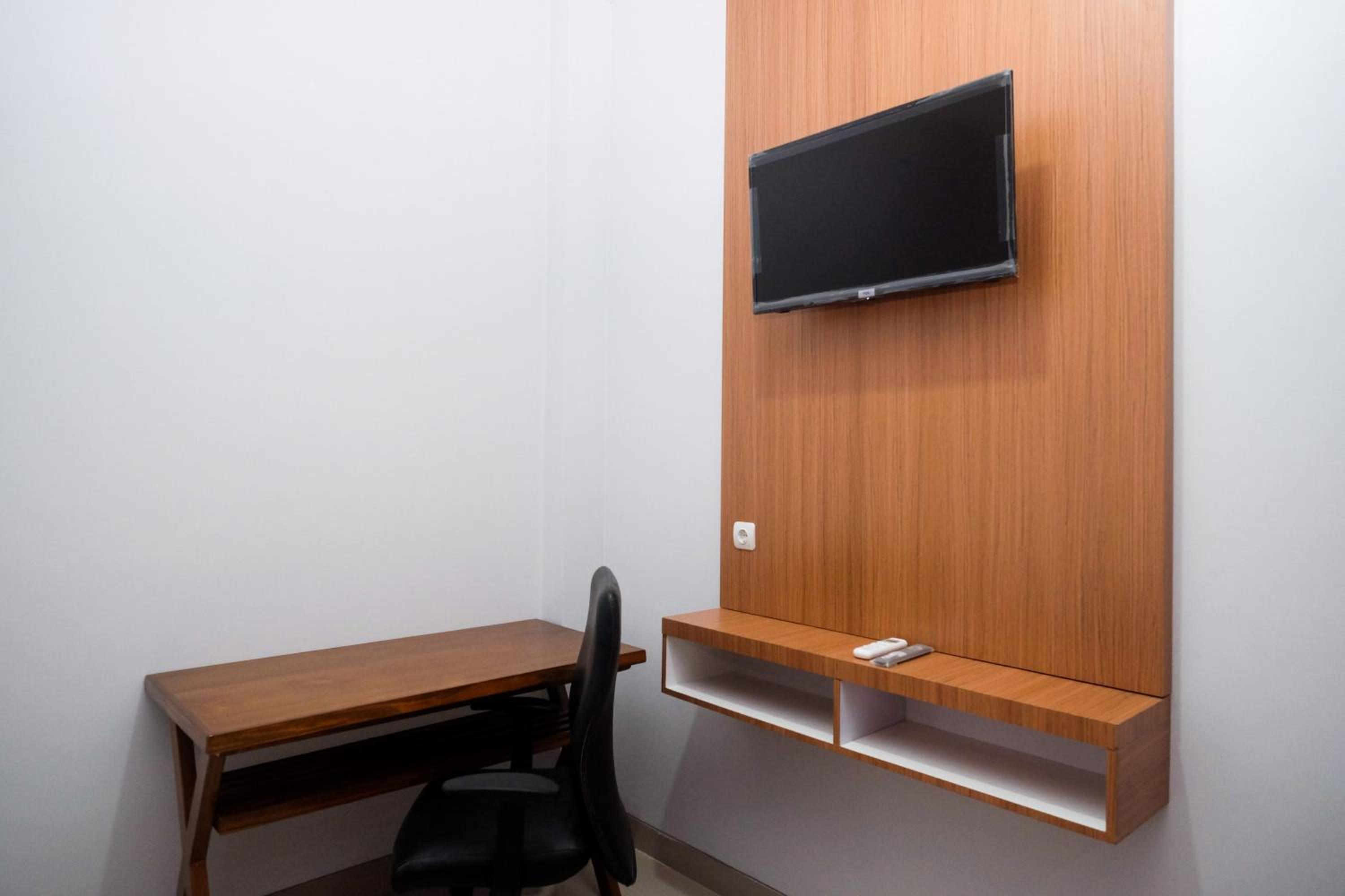 Deluxe Room - Photo 2