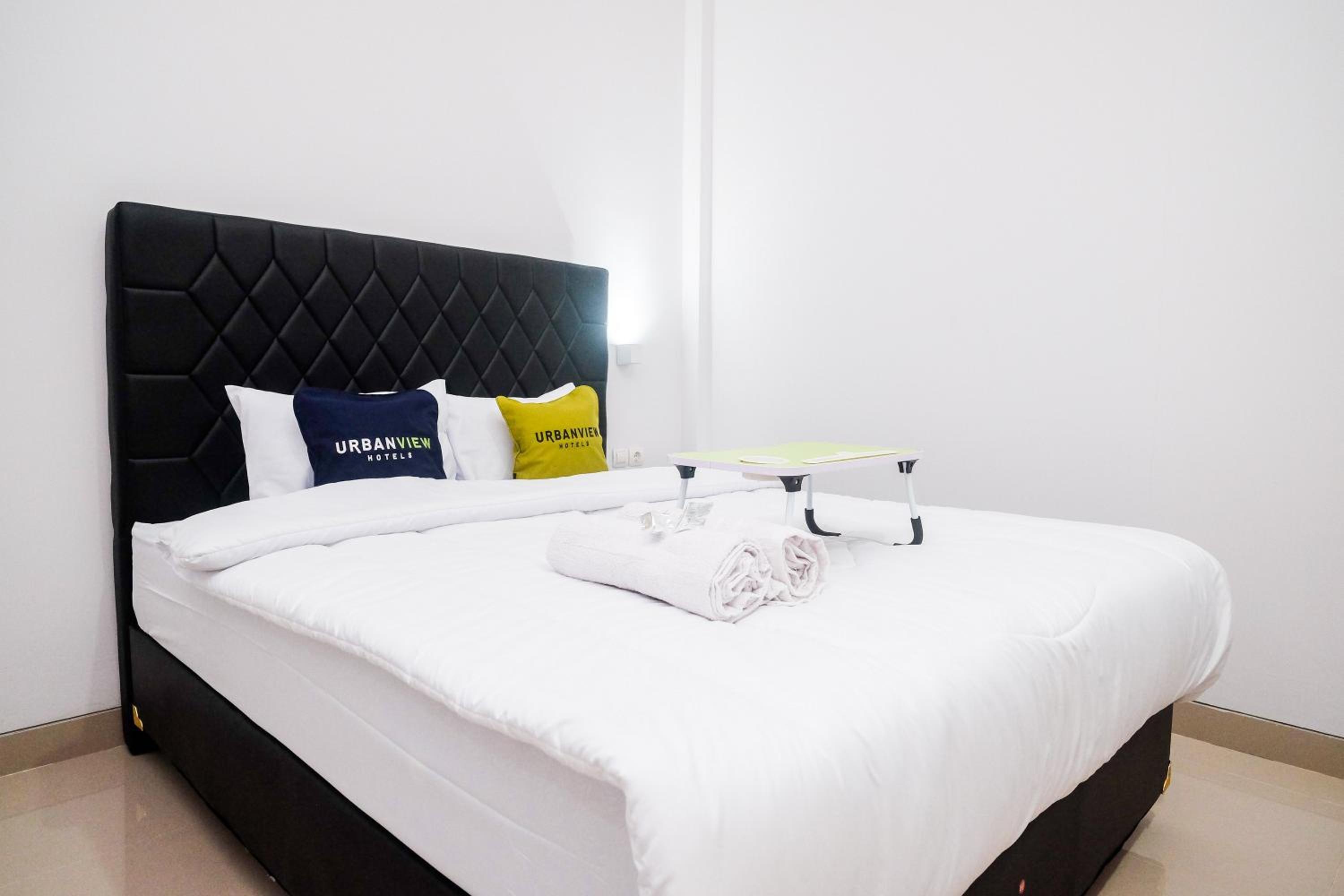 Deluxe Room - Photo 16