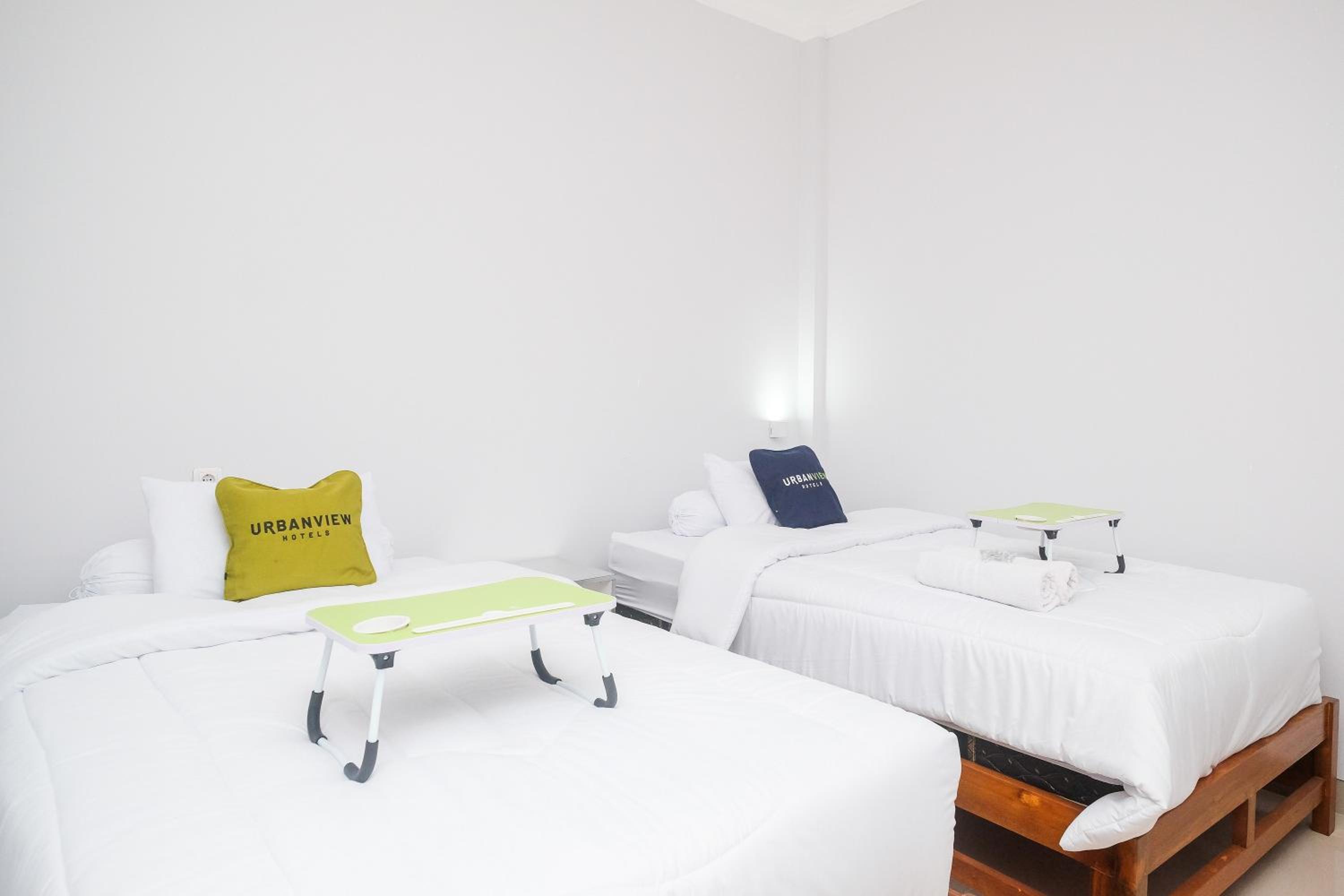 Deluxe Twin Room - Photo 16
