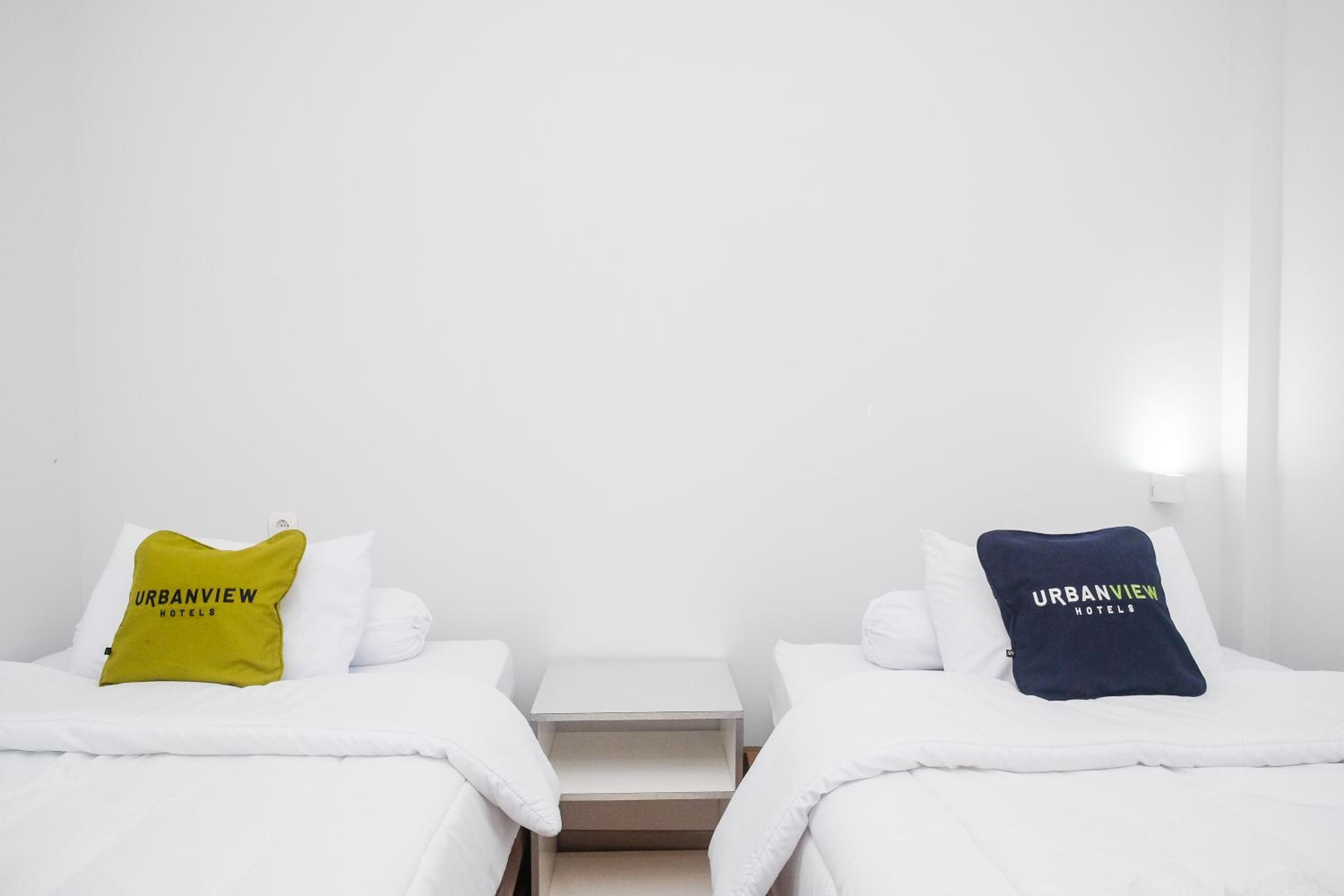 Deluxe Twin Room - Photo 17