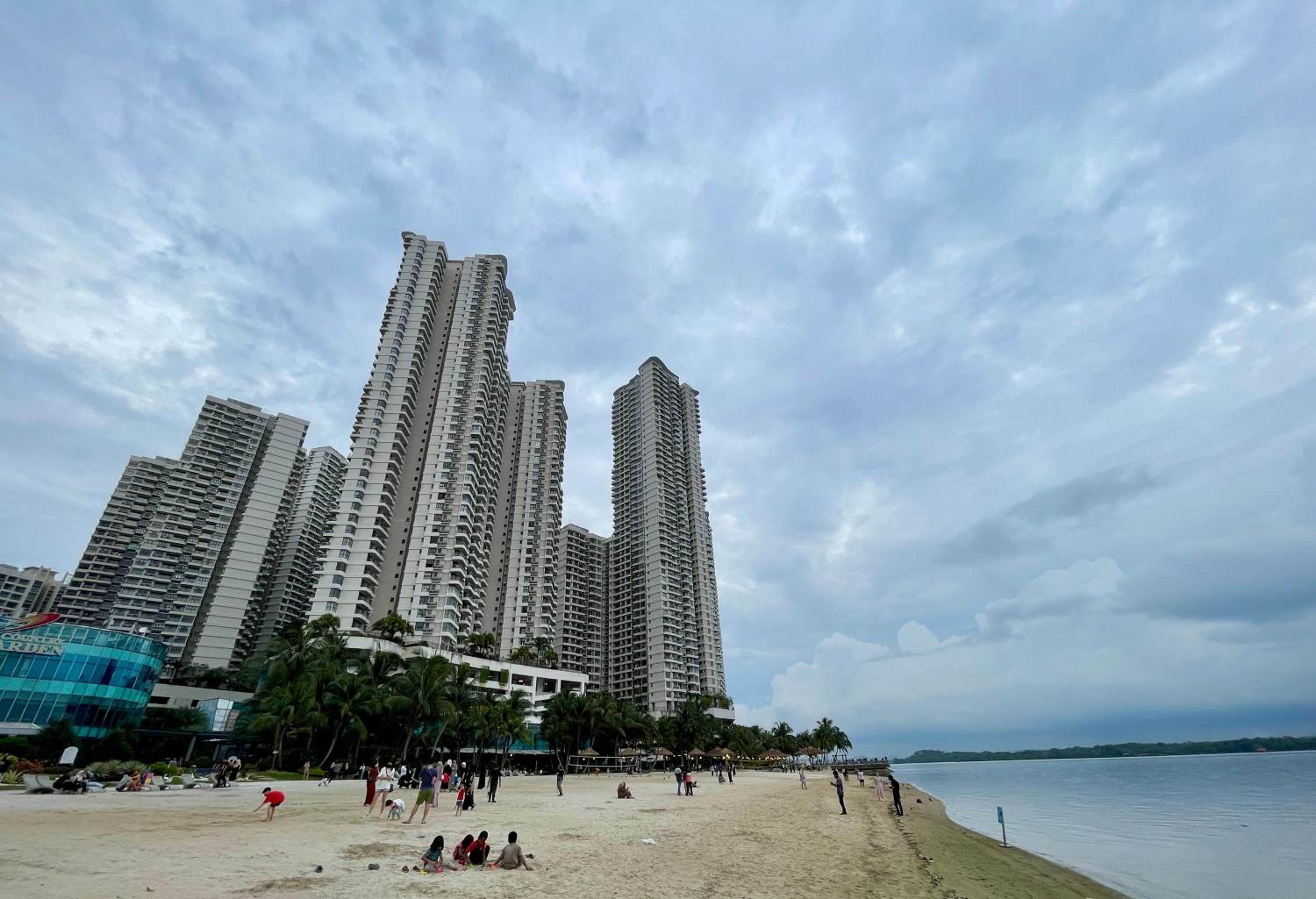 Two-Bedroom Apartment with Partial Ocean View photo 2
