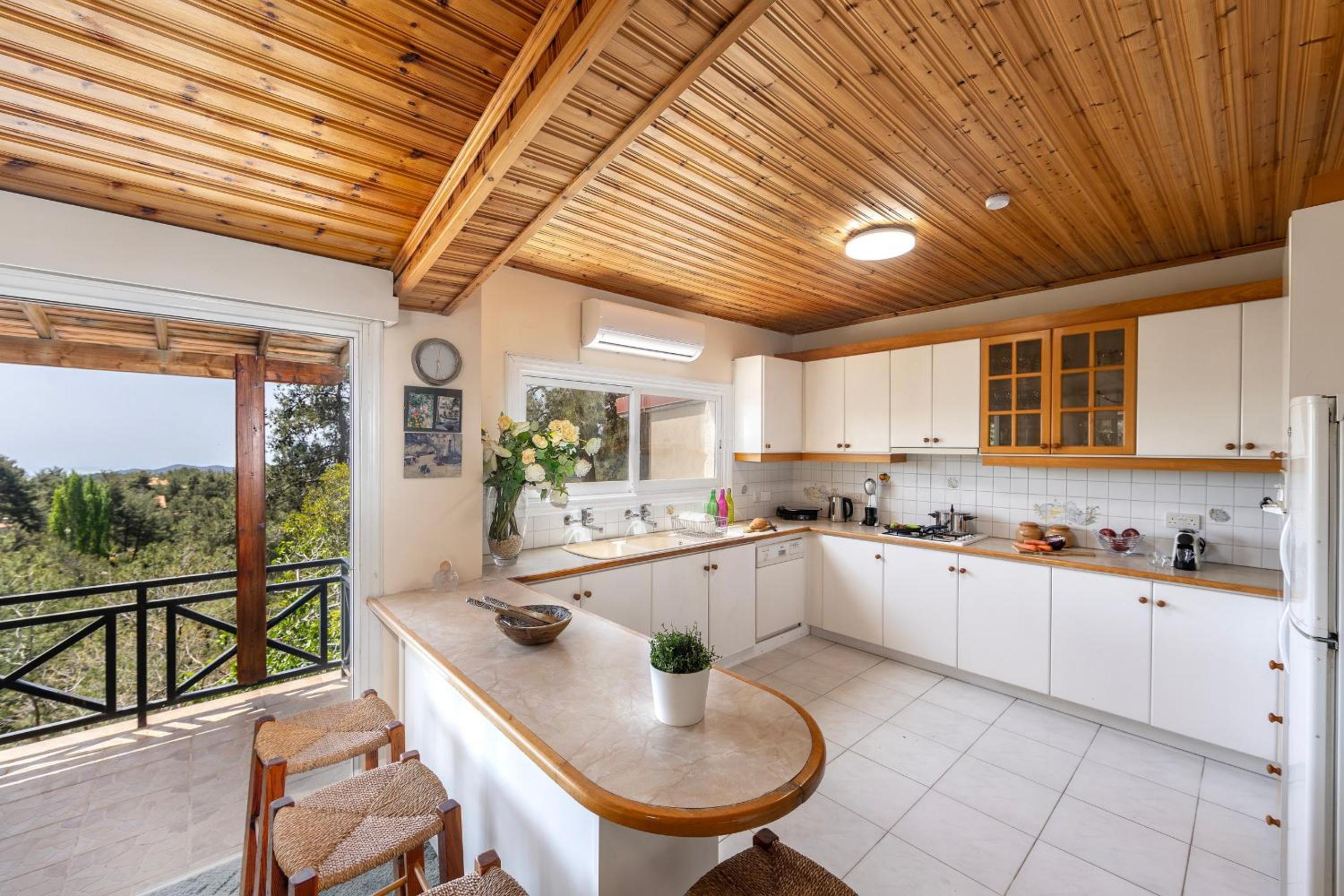Three-Bedroom Villa photo 3