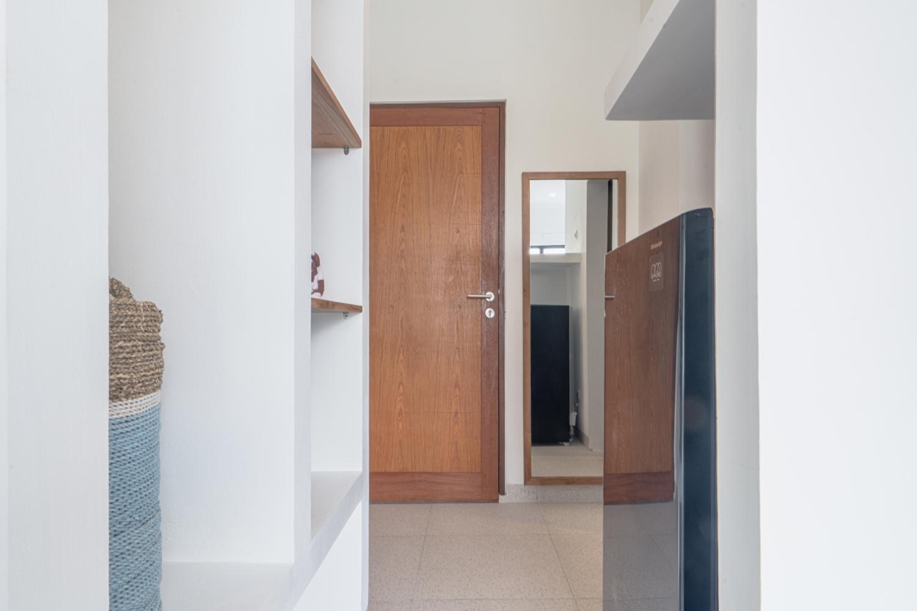 Suite - Photo 10
