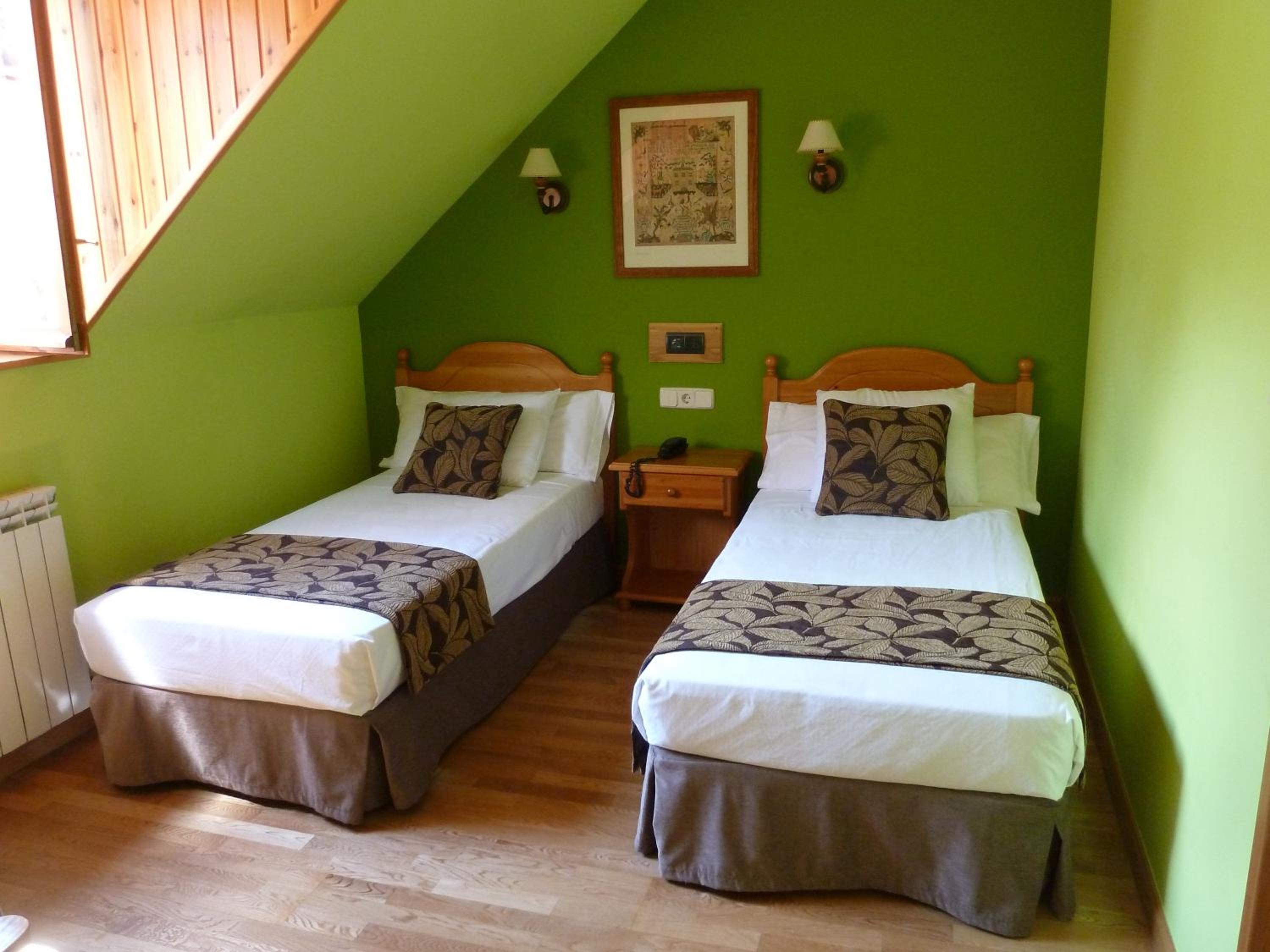 Double or Twin Room photo 3