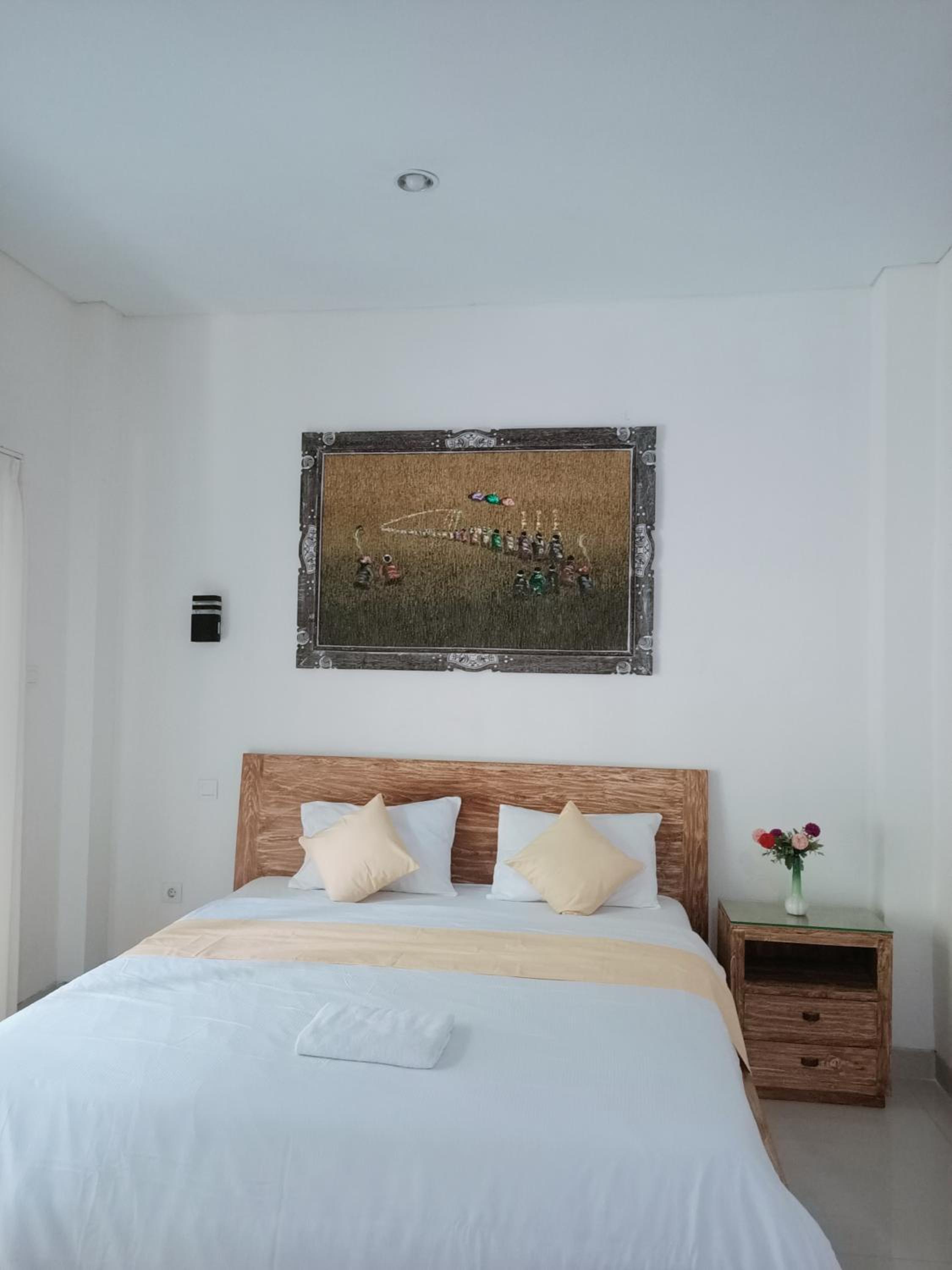 Budget Double Room - Photo 2