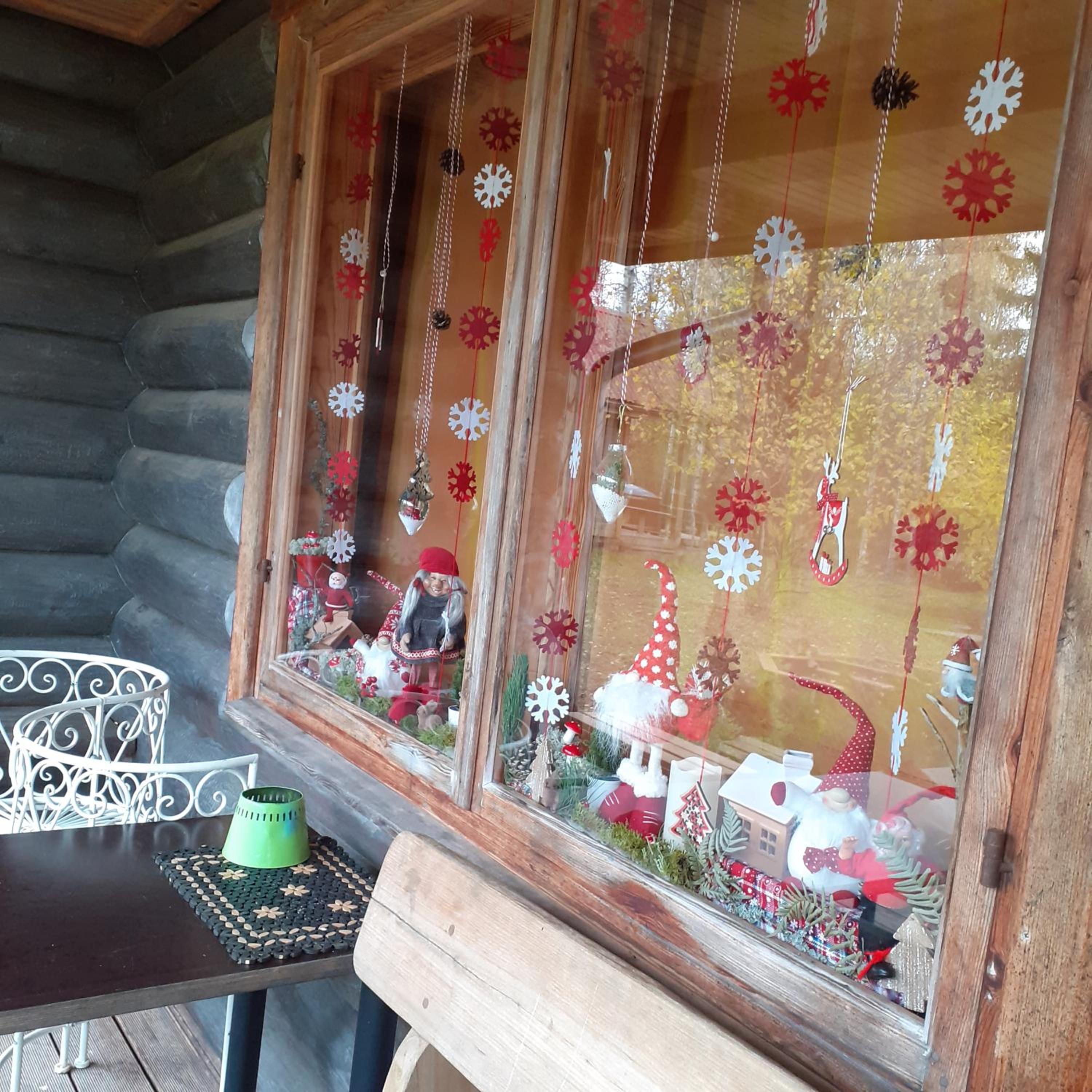 Four-Bedroom House - Photo 1