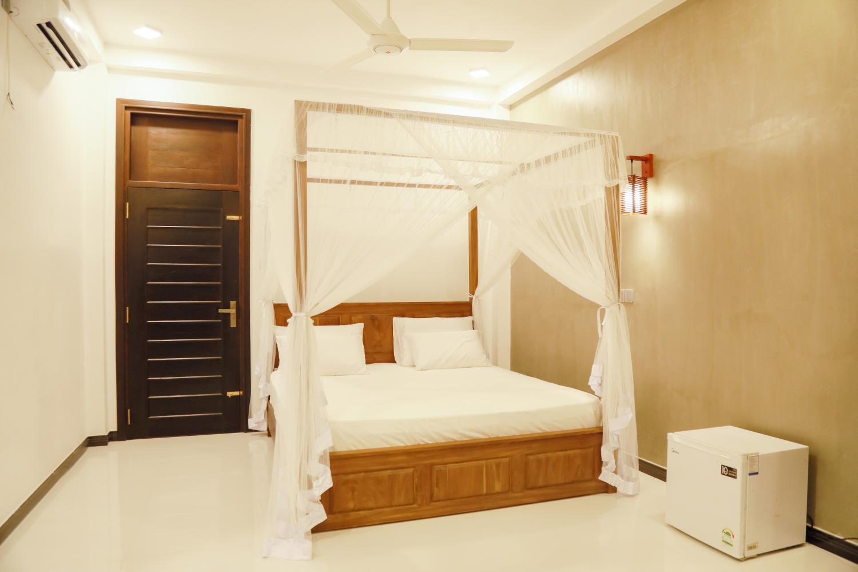 King Room with Balcony photo 3