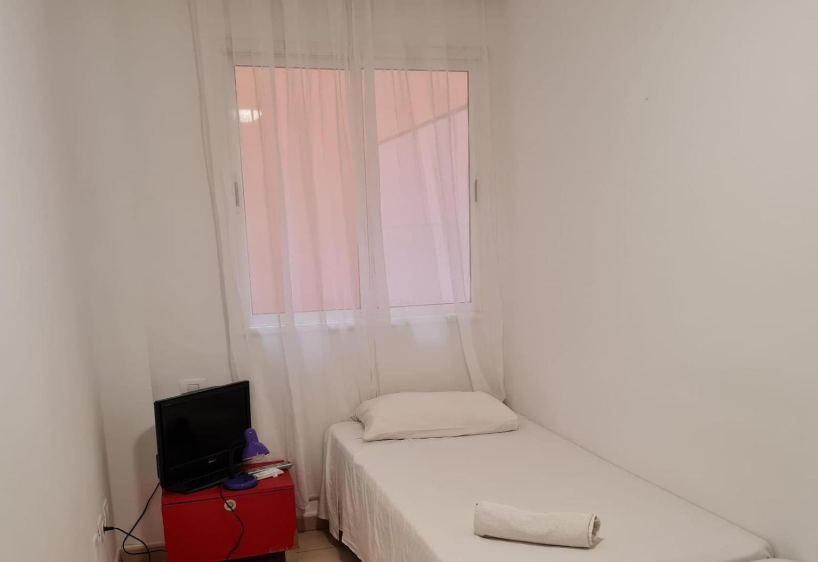 Habitación Individual Estándar con Baño Compartido