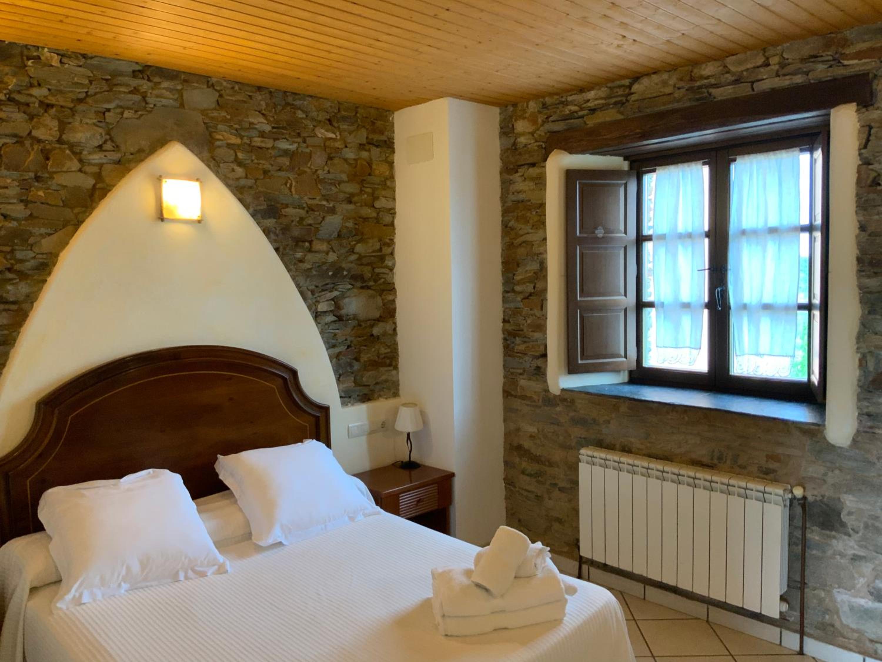 Habitación Doble con Bañera de Hidromasaje