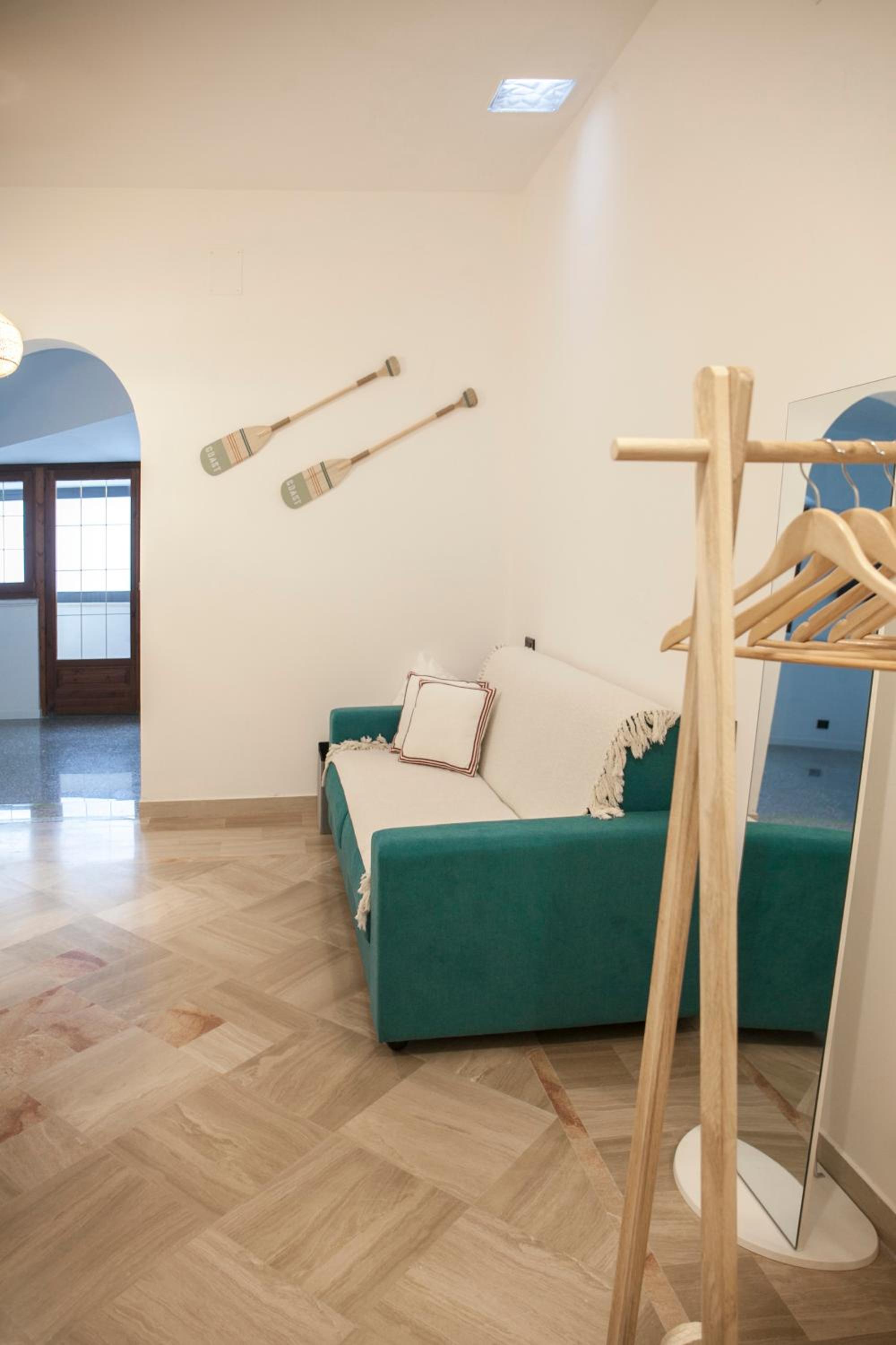Apartment with Side Sea View