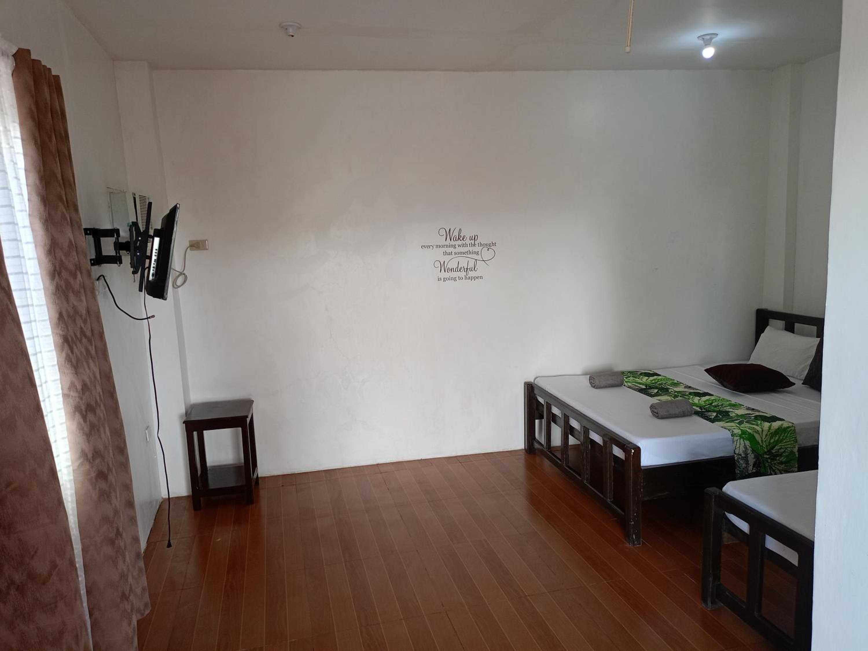 Triple Room with Bathroom photo 1