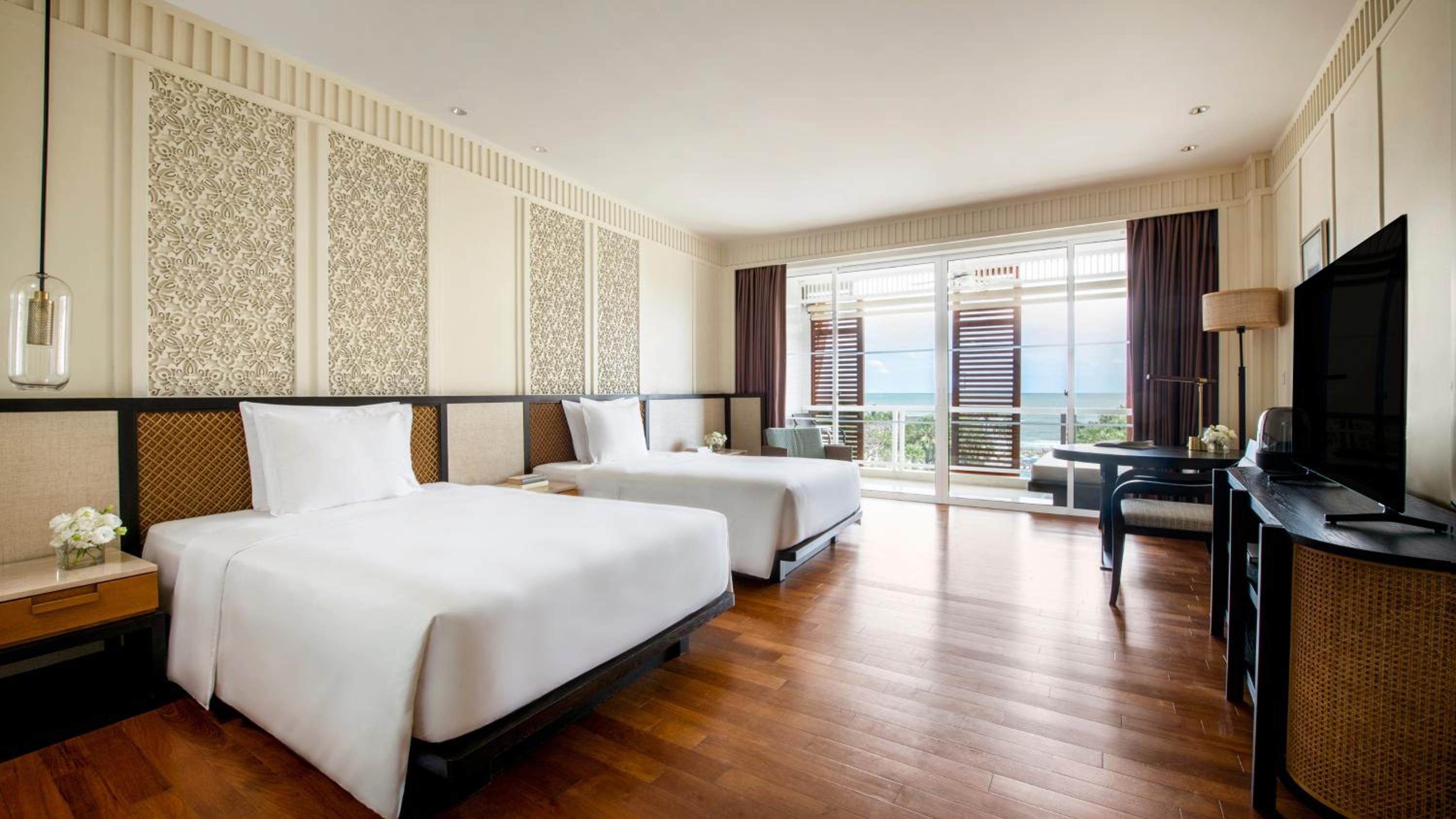 Premium Twin Room with Ocean View